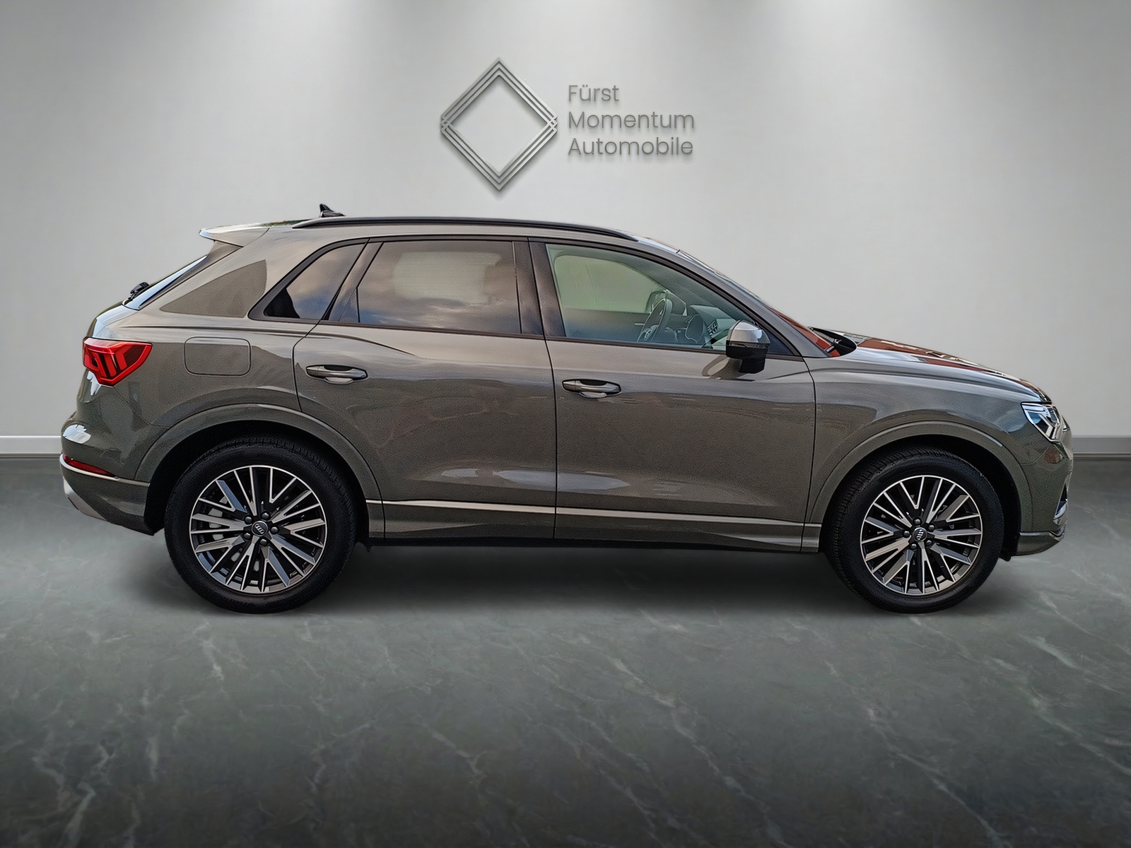 AUDI Q3 35 TFSI advanced S-tronic-image-5