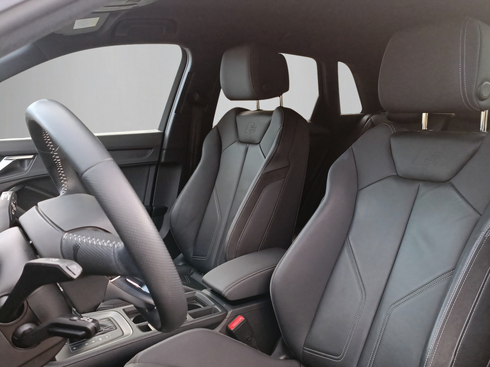 AUDI Q3 35 TFSI advanced S-tronic-image-12