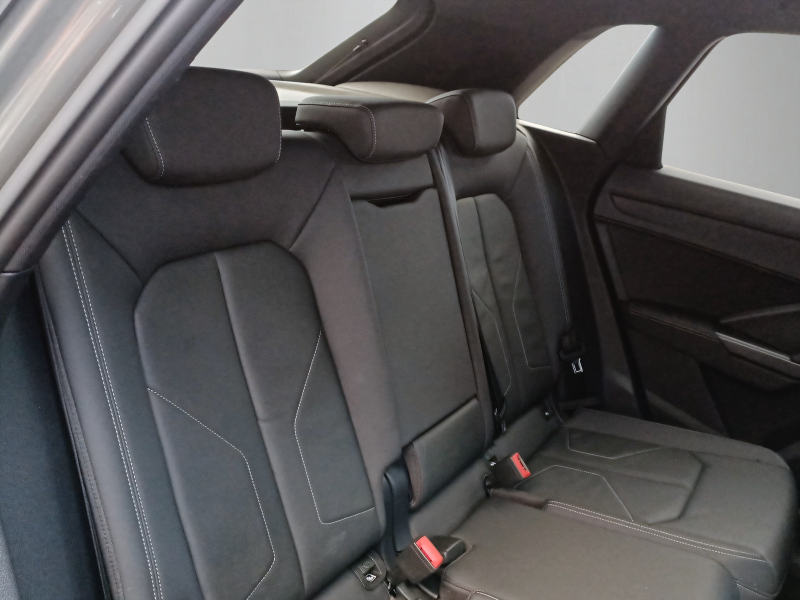 AUDI Q3 35 TFSI advanced S-tronic-image-16