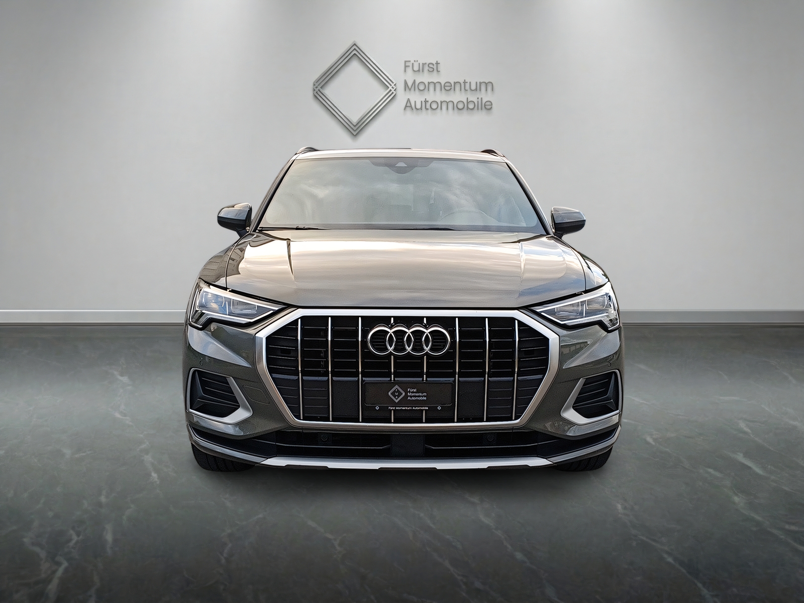 AUDI Q3 35 TFSI advanced S-tronic-showroom-element-1