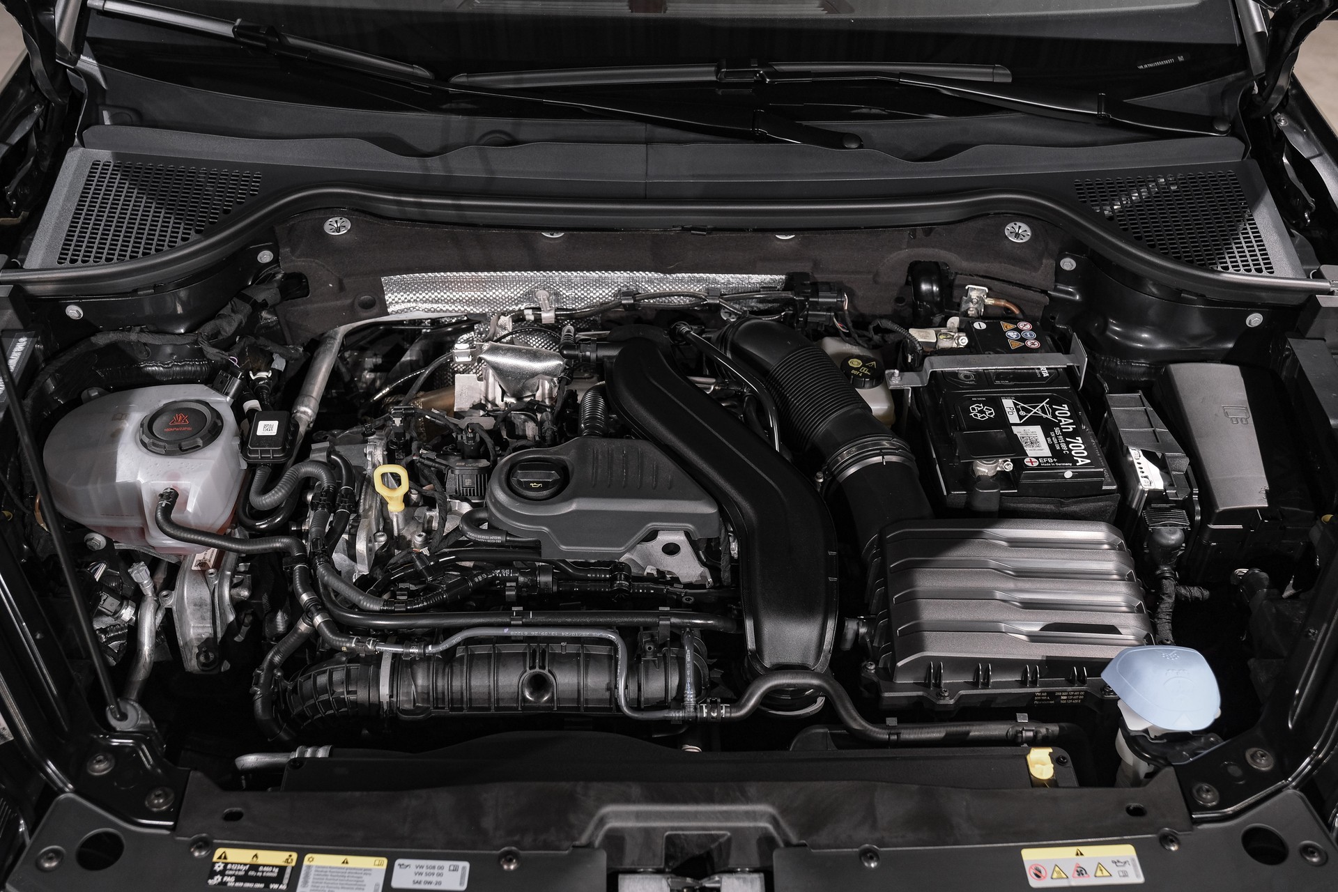SKODA Karoq 1.5 TSI Top Selection DSG-image-25