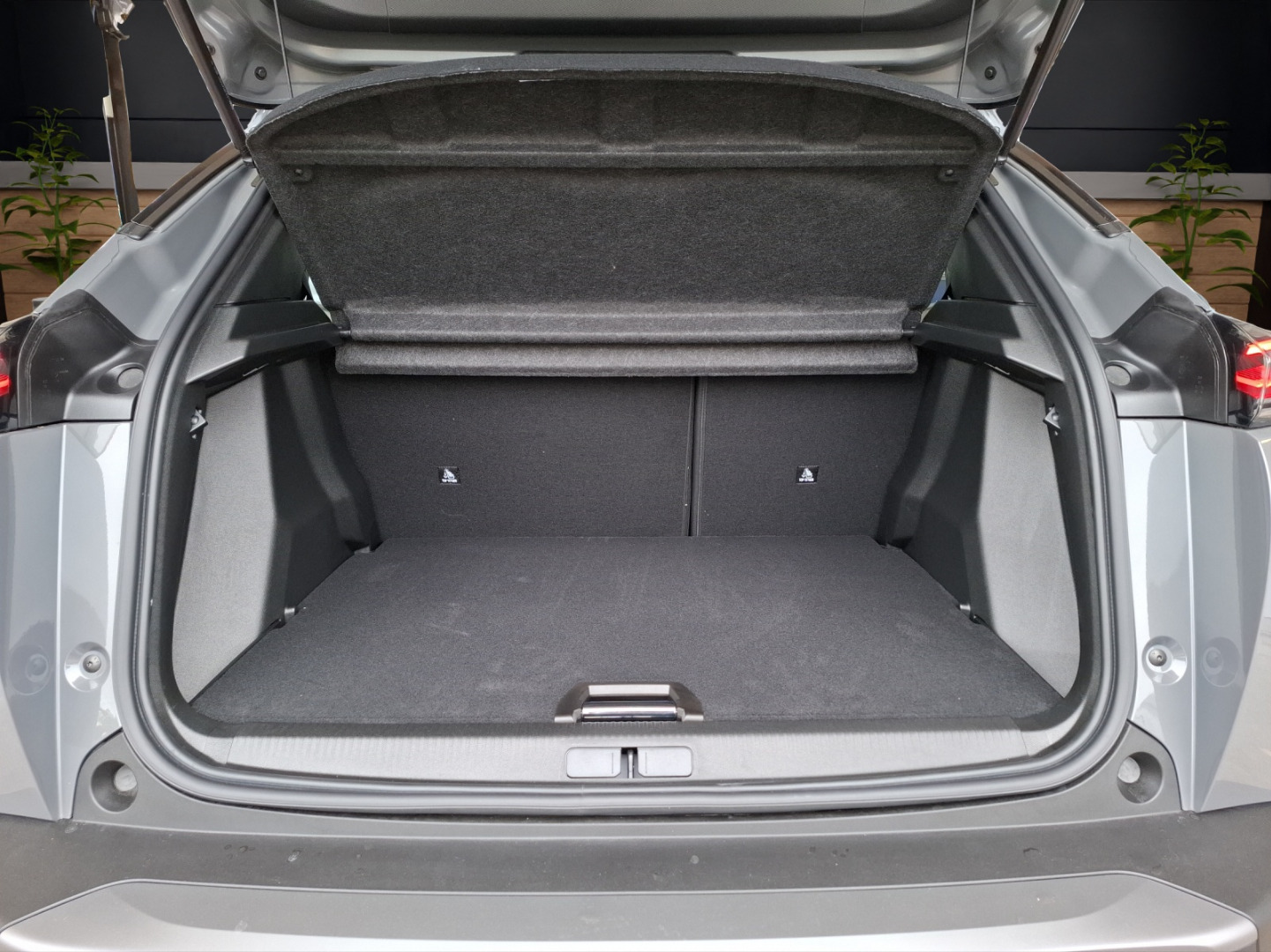 PEUGEOT 2008 NEW 1.2 145 MHEV GT-image-14