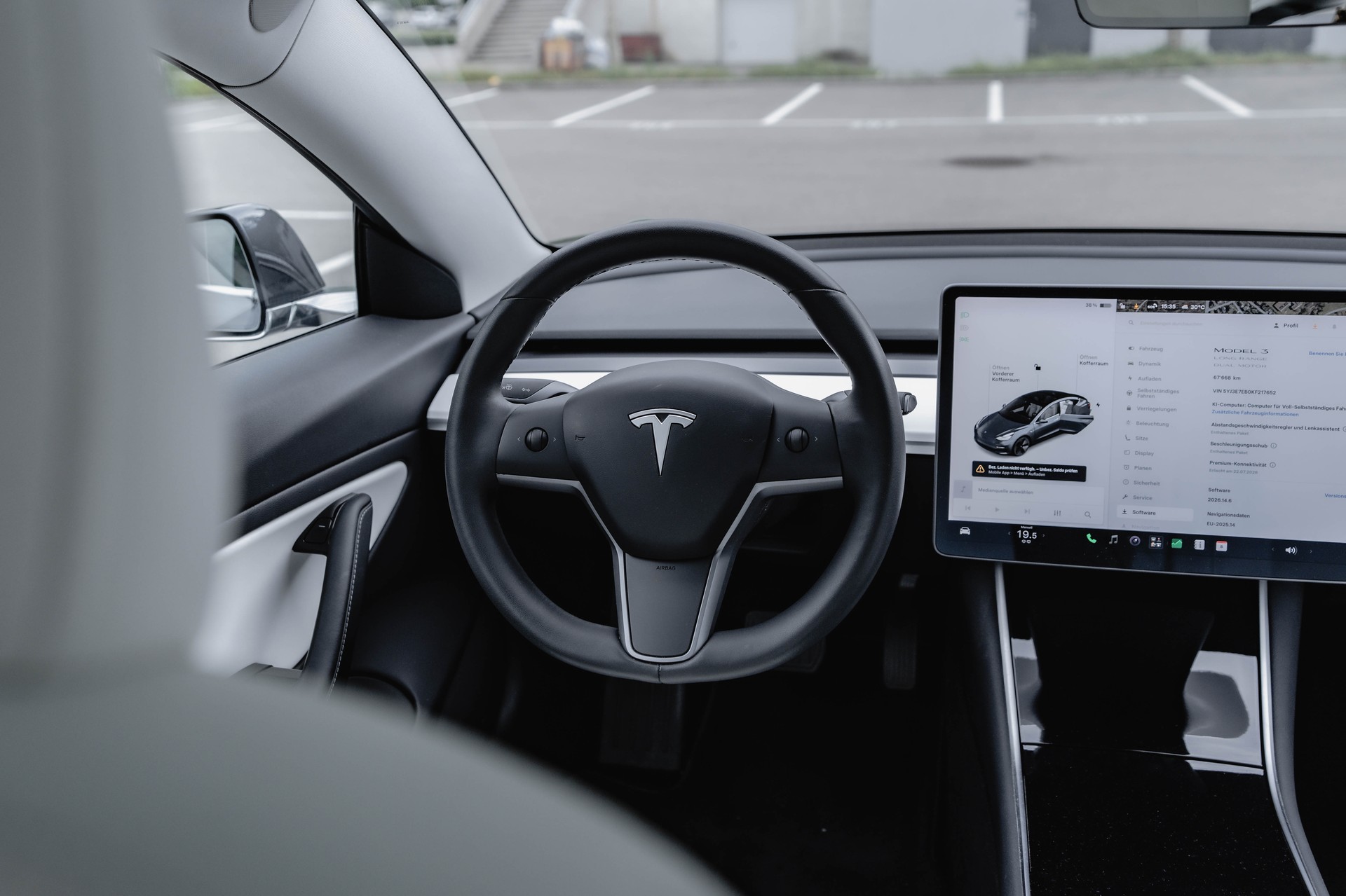 TESLA Model 3 Long Range Dual Motor AWD * FRISCH AB MFK * NEUE BREMSEN VO & HI * Beschleunigungsschub *-image-9