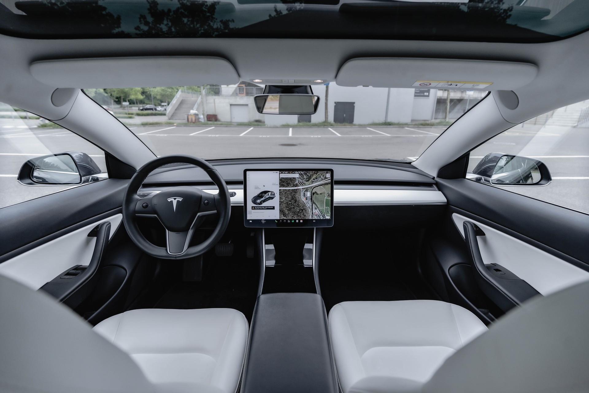 TESLA Model 3 Long Range Dual Motor AWD * FRISCH AB MFK * NEUE BREMSEN VO & HI * Beschleunigungsschub *-image-8
