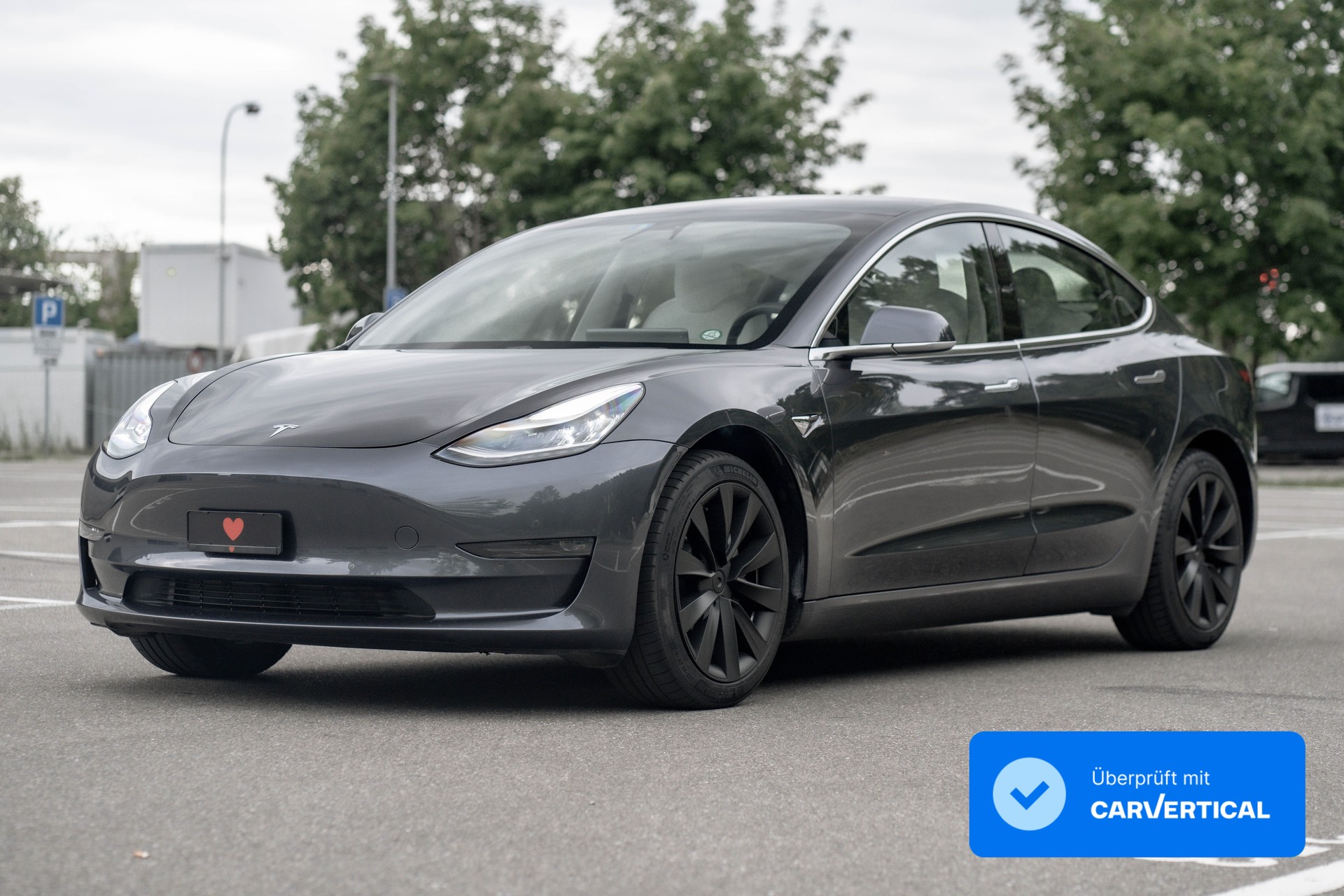 TESLA Model 3 Long Range Dual Motor AWD * FRISCH AB MFK * NEUE BREMSEN VO & HI * Beschleunigungsschub *