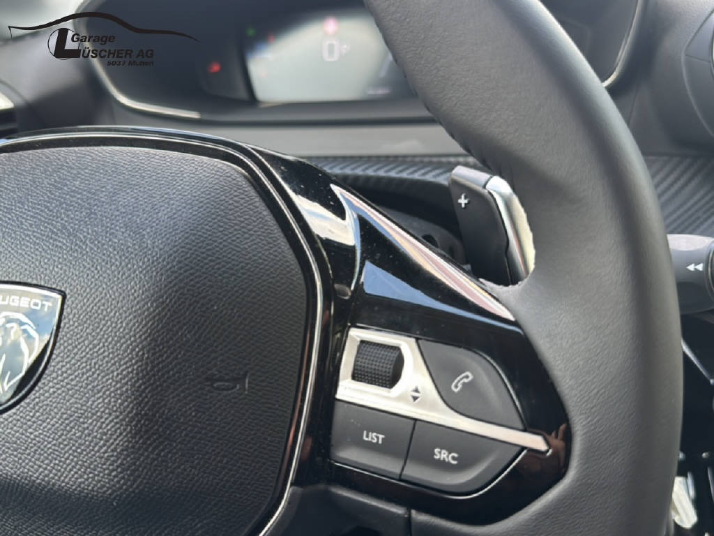 PEUGEOT 208 1.2 PureTech 100 Allure-image-18