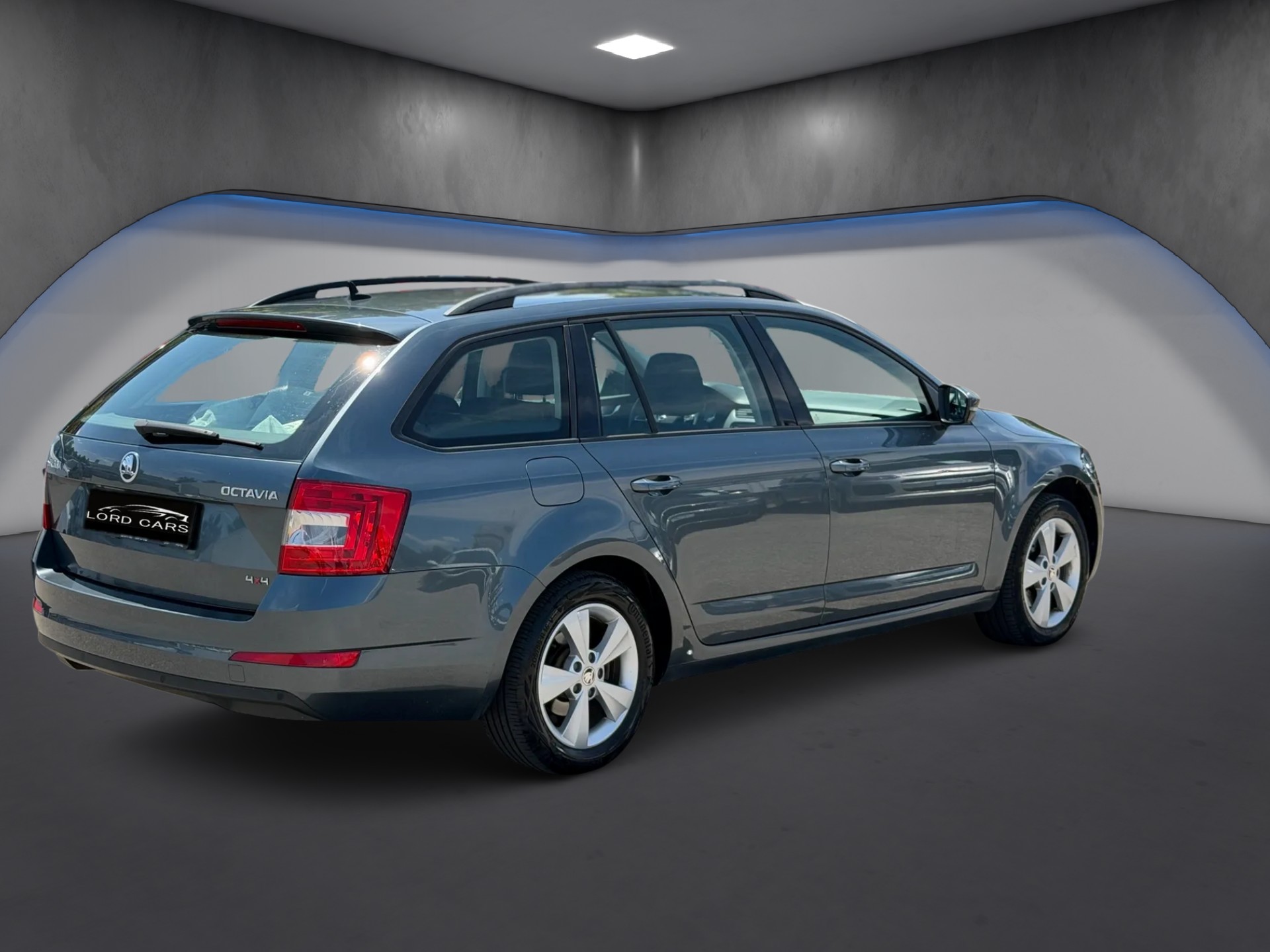 SKODA Octavia Combi 2.0 TDI Elegance 4x4-showroom-element-3