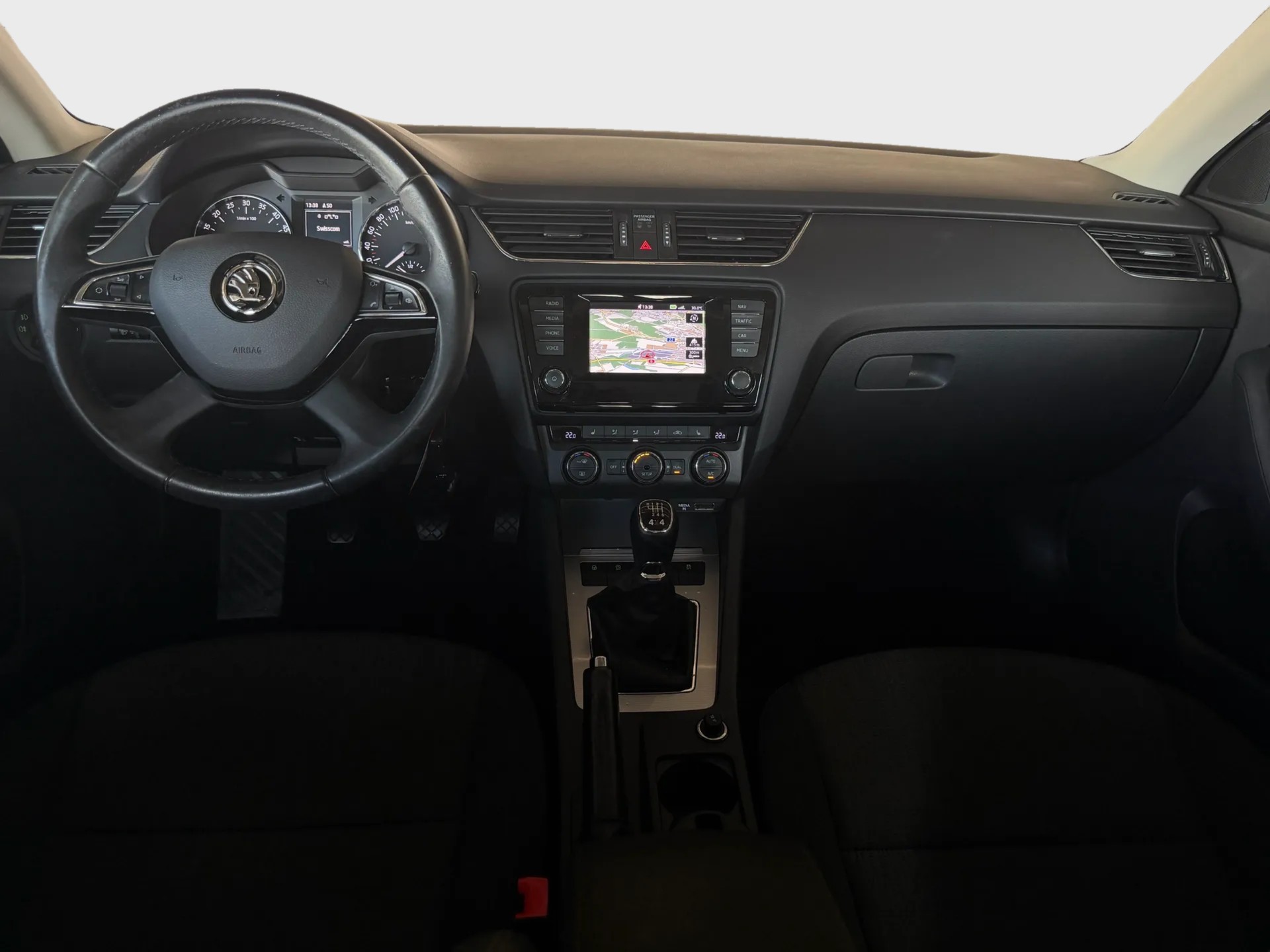 SKODA Octavia Combi 2.0 TDI Elegance 4x4-image-7