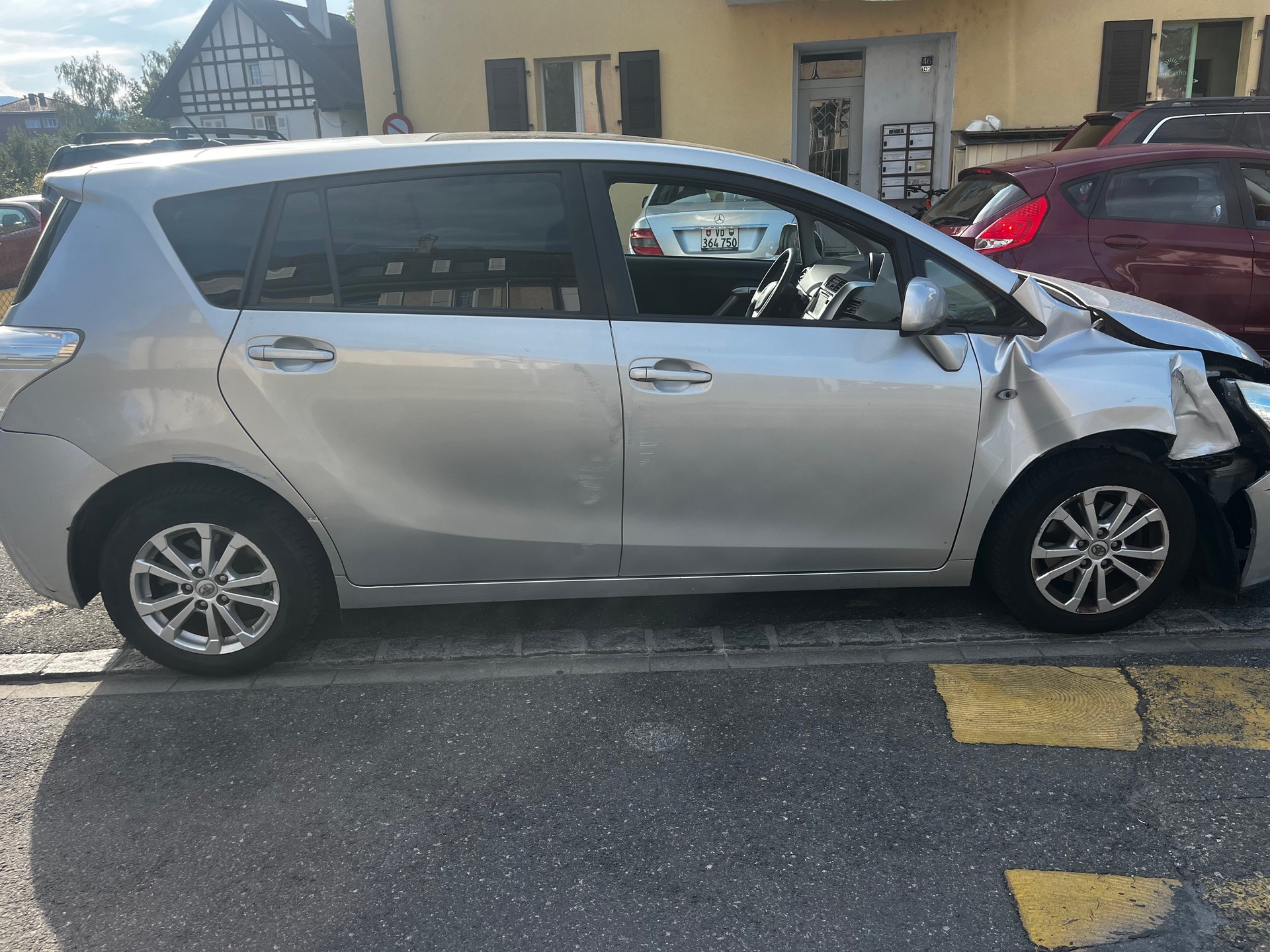 TOYOTA Verso 1.6 Terra-image-3