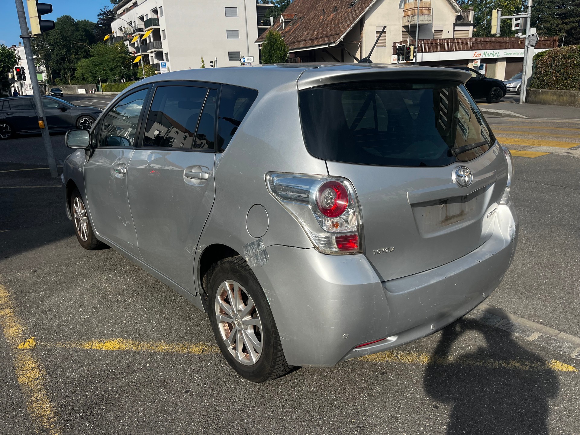 TOYOTA Verso 1.6 Terra-image-1