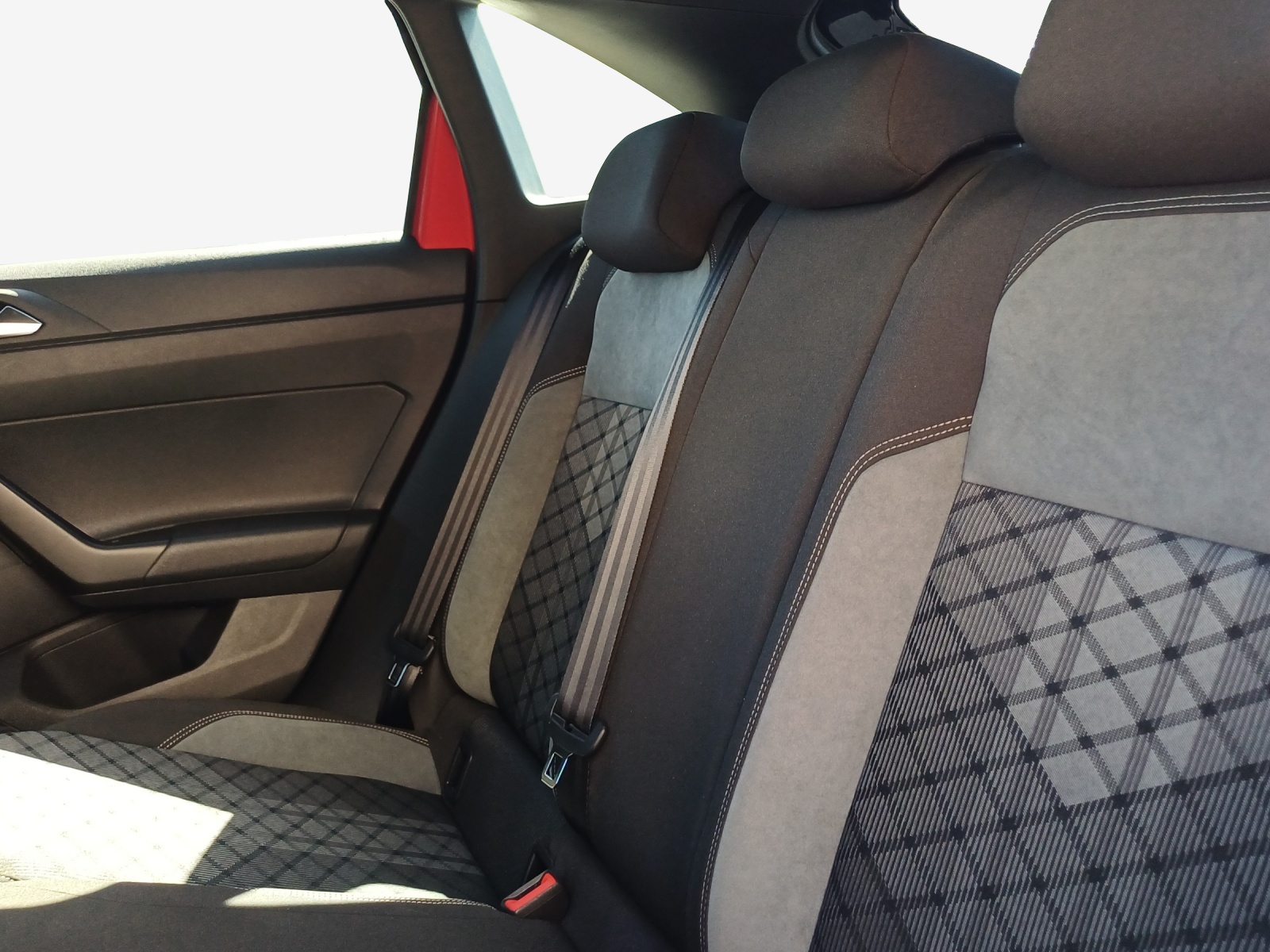 VW Taigo 1.5 TSI R-Line DSG-image-7