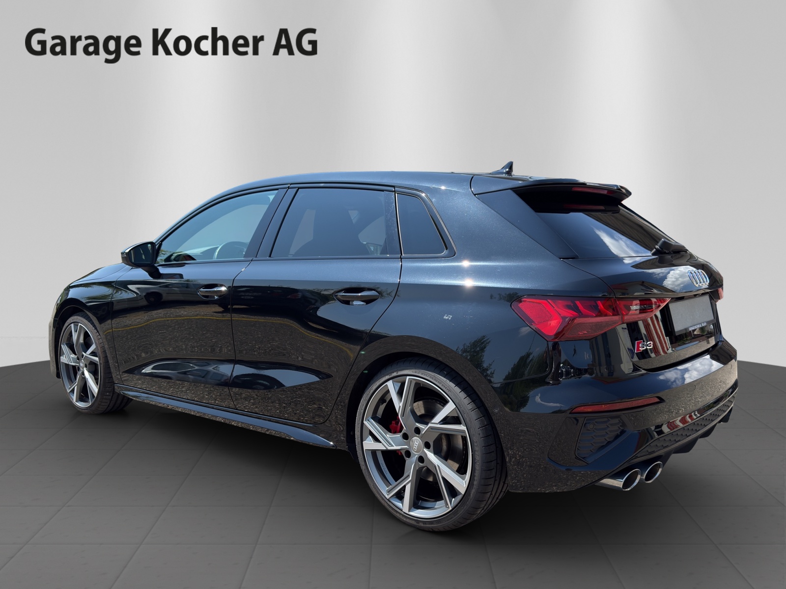 AUDI S3 Sportback 2.0 TFSI quattro S-tronic-image-4