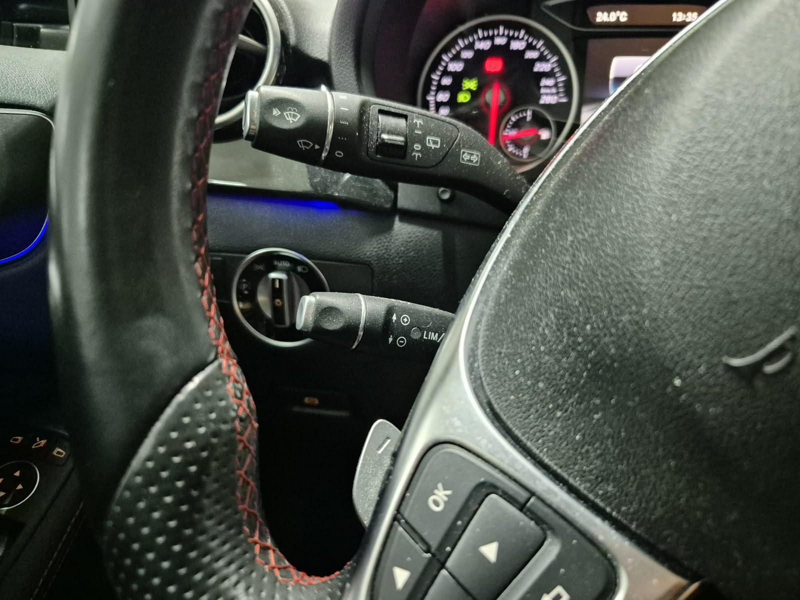 MERCEDES-BENZ B 220 CDI AMG Line 4Matic 7G-DCT-image-8