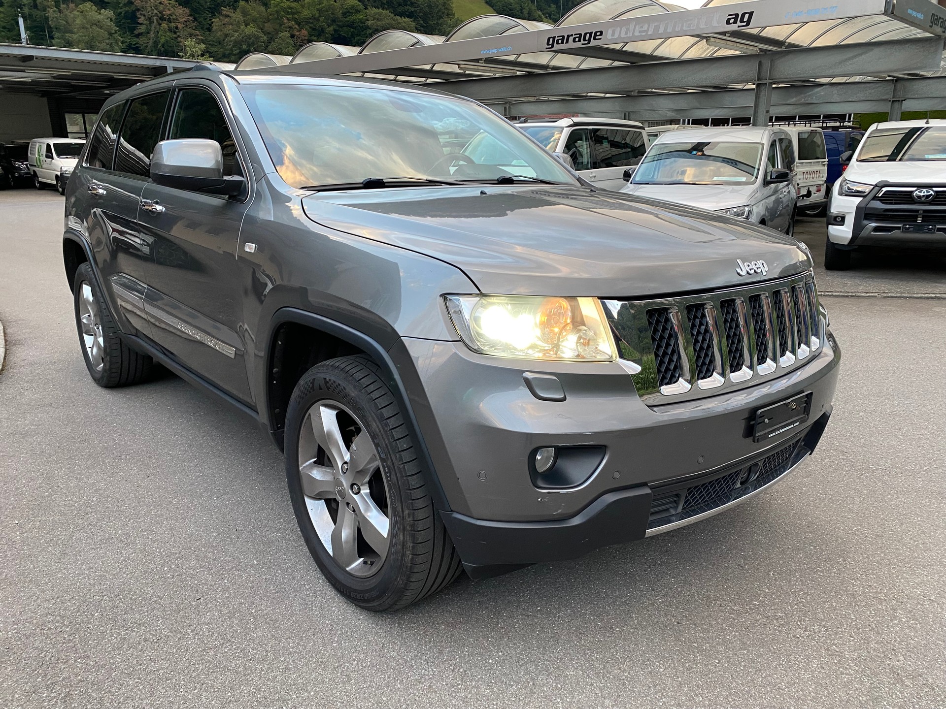 JEEP Grand Cherokee 3.0 CRD Limited Automatic-image-10