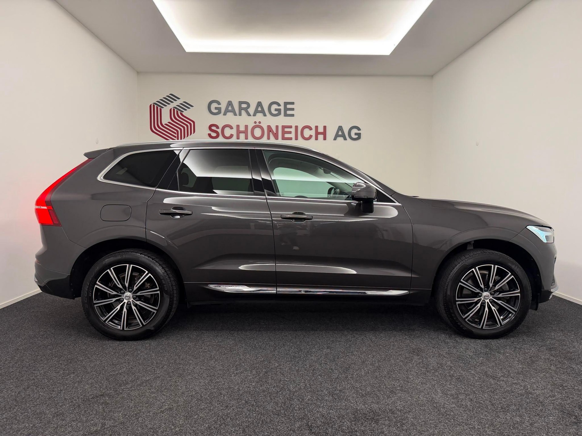 VOLVO XC60 2.0 T6 TE Inscription eAWD-showroom-element-3