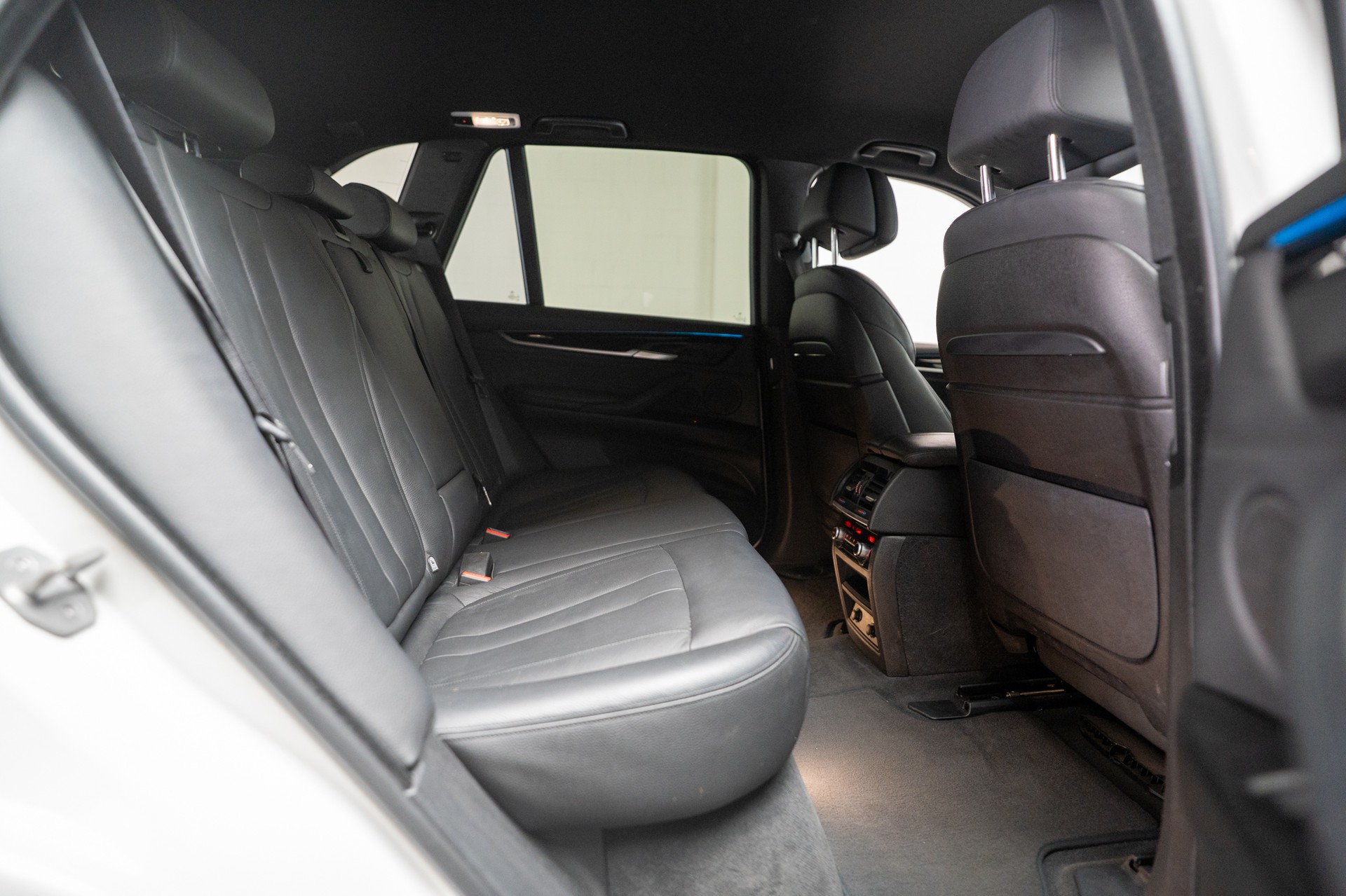 BMW X5 50i xDrive SAG / 360°Kamera / el.Heckklappe / Tempomat-image-13