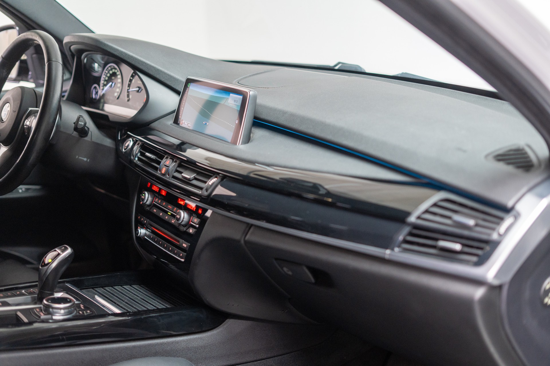 BMW X5 50i xDrive SAG / 360°Kamera / el.Heckklappe / Tempomat-image-15