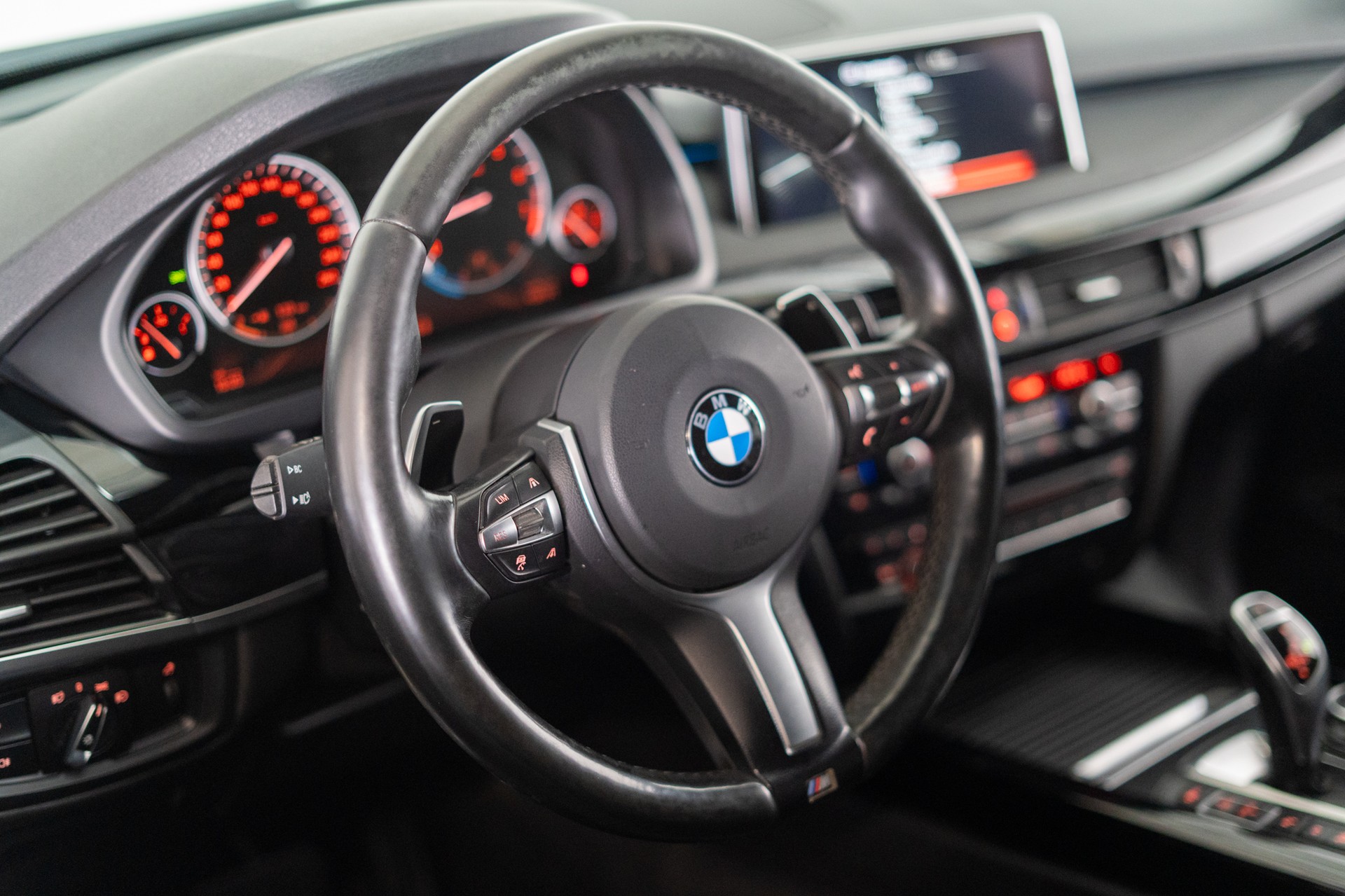 BMW X5 50i xDrive SAG / 360°Kamera / el.Heckklappe / Tempomat-image-9