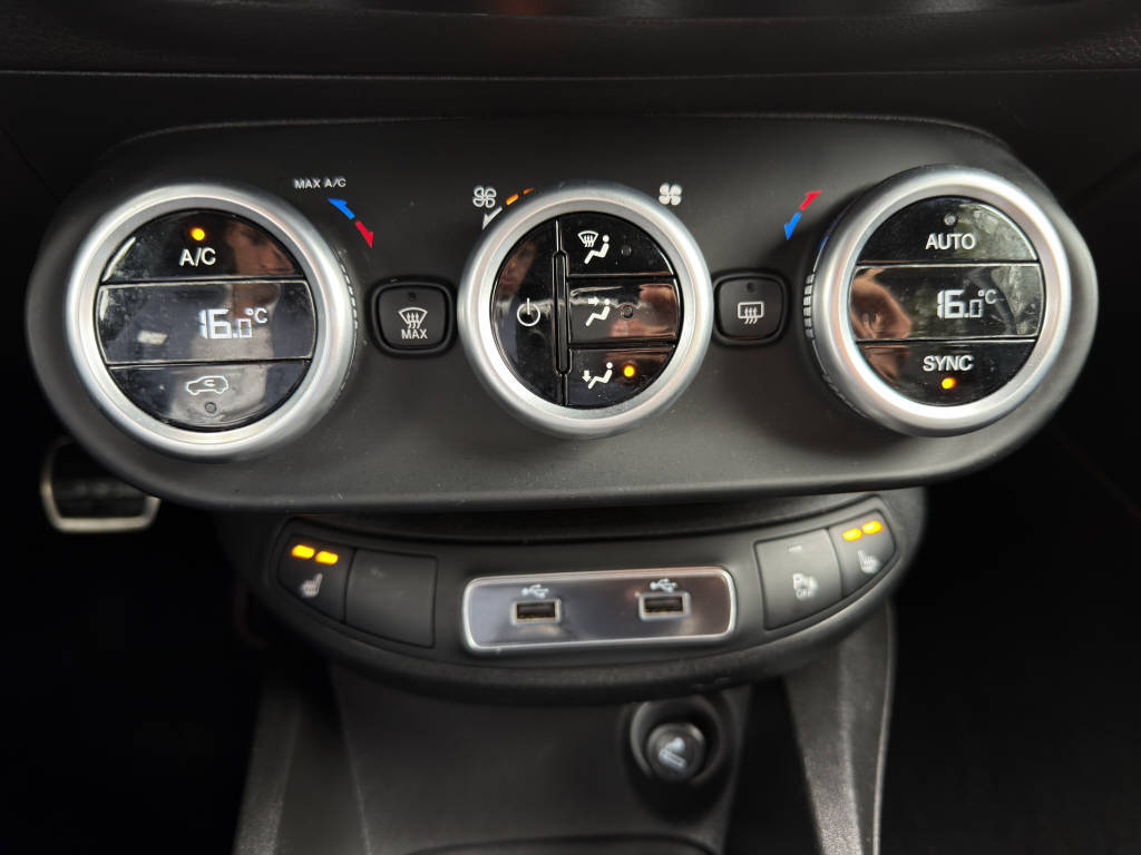 FIAT 500X 1.3 GSE Sport-image-10