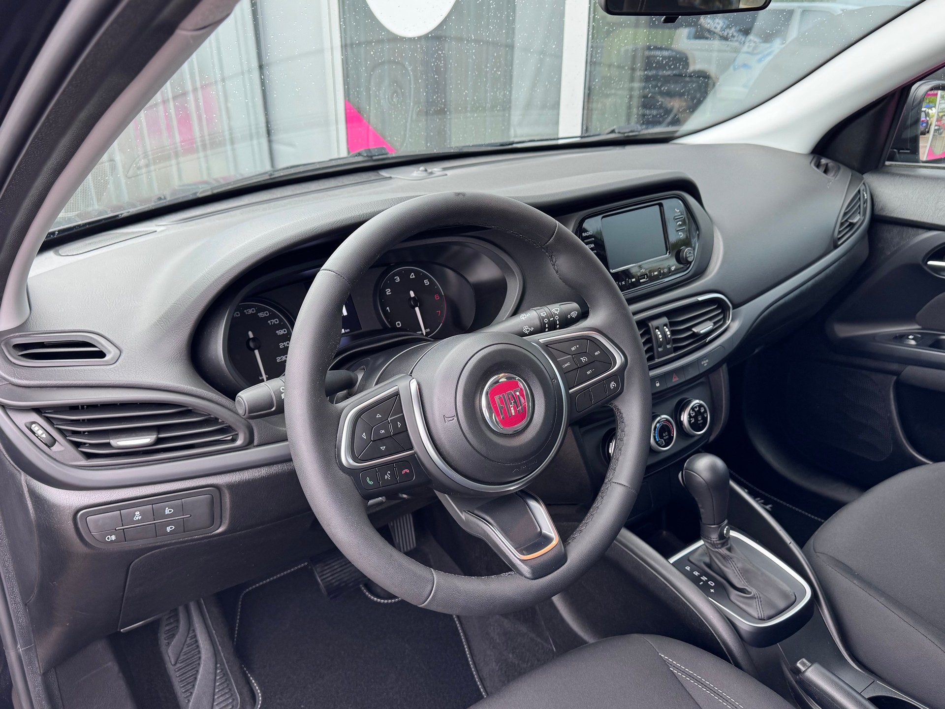 FIAT Tipo Hybrid 1.5 Cult+Automat+Klimaanlage+Bluetooth+Tempomat+8-fach bereift+-image-10