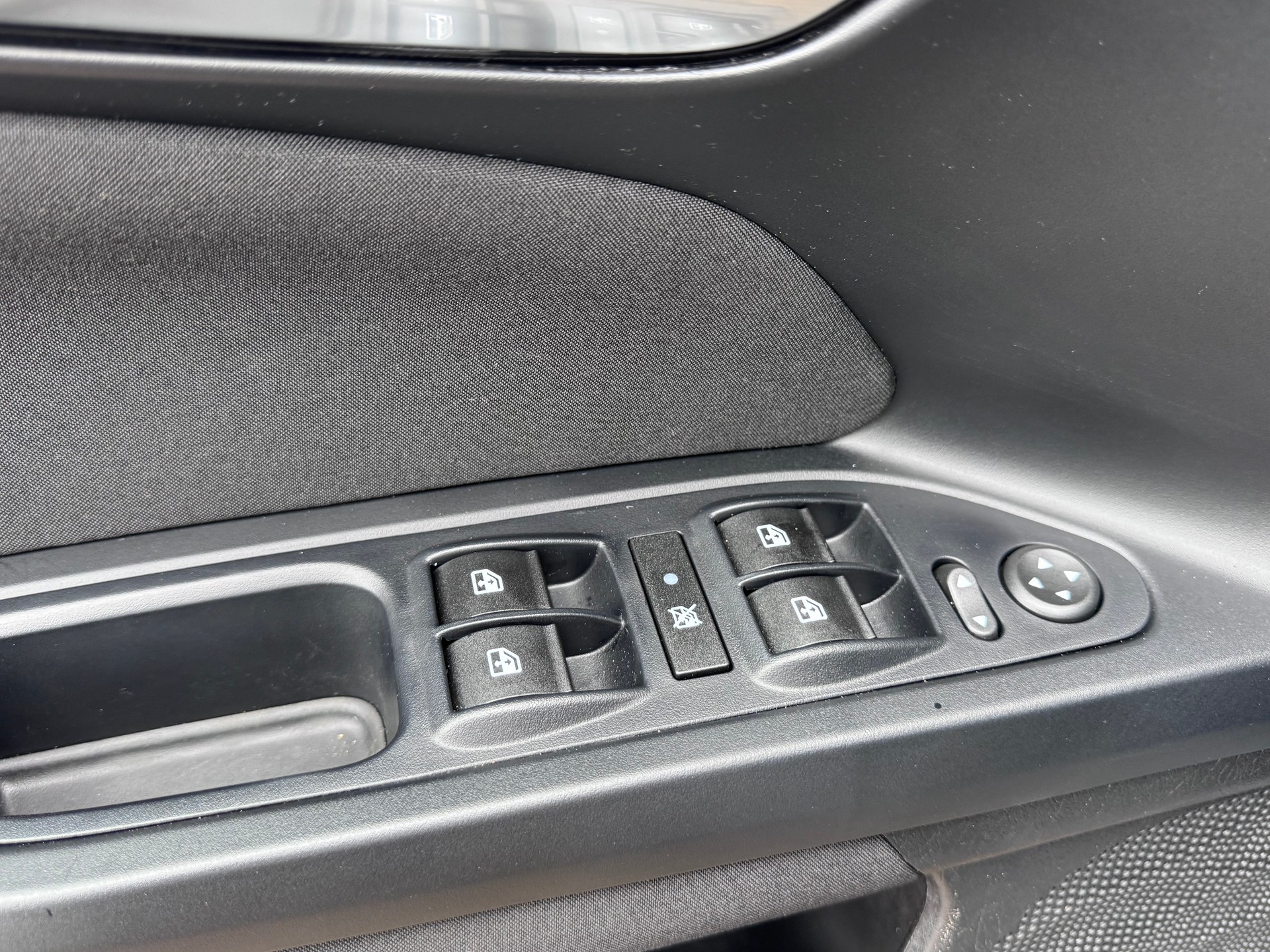 FIAT Tipo Hybrid 1.5 Cult+Automat+Klimaanlage+Bluetooth+Tempomat+8-fach bereift+-image-11