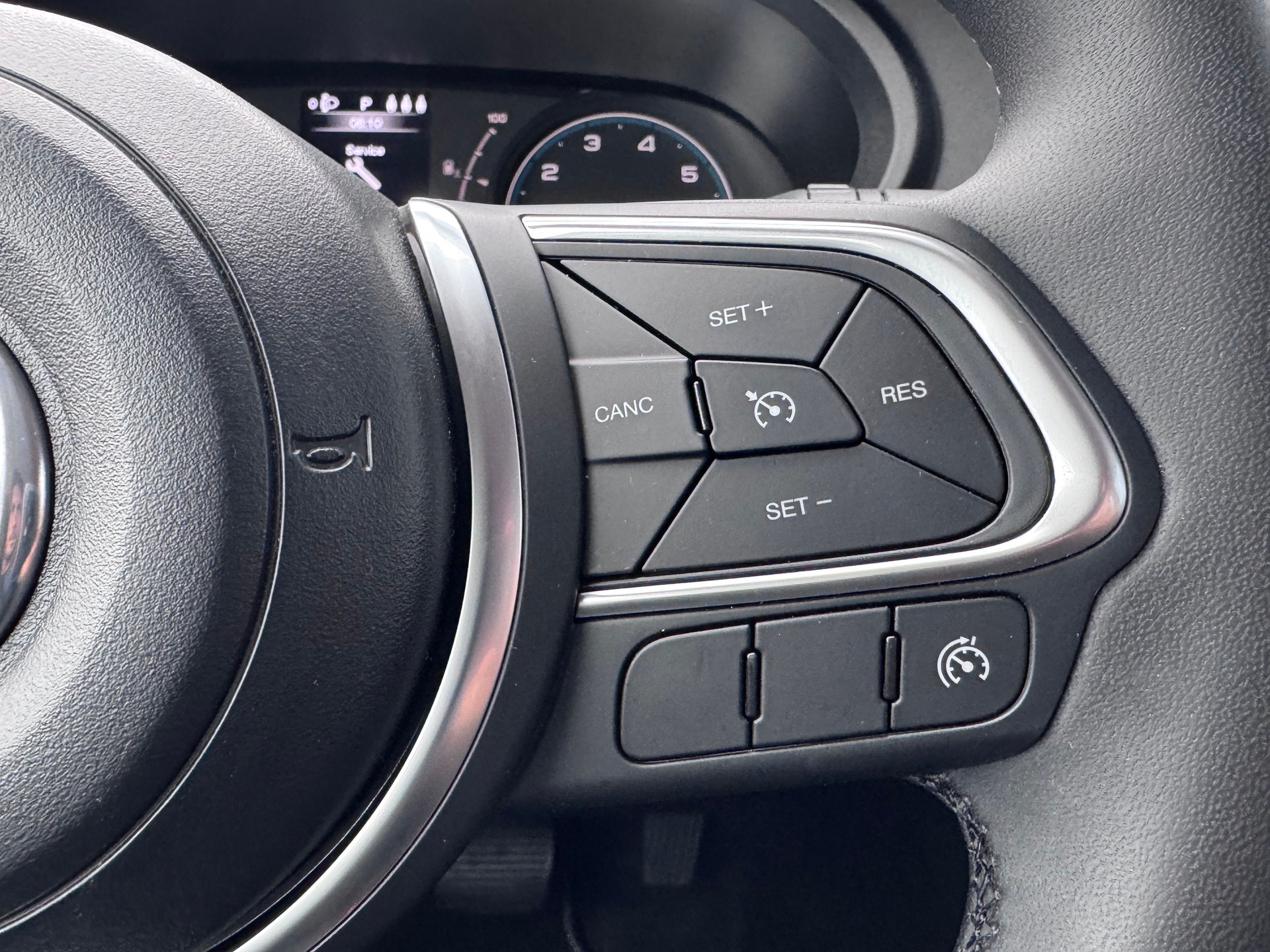 FIAT Tipo Hybrid 1.5 Cult+Automat+Klimaanlage+Bluetooth+Tempomat+8-fach bereift+-image-14