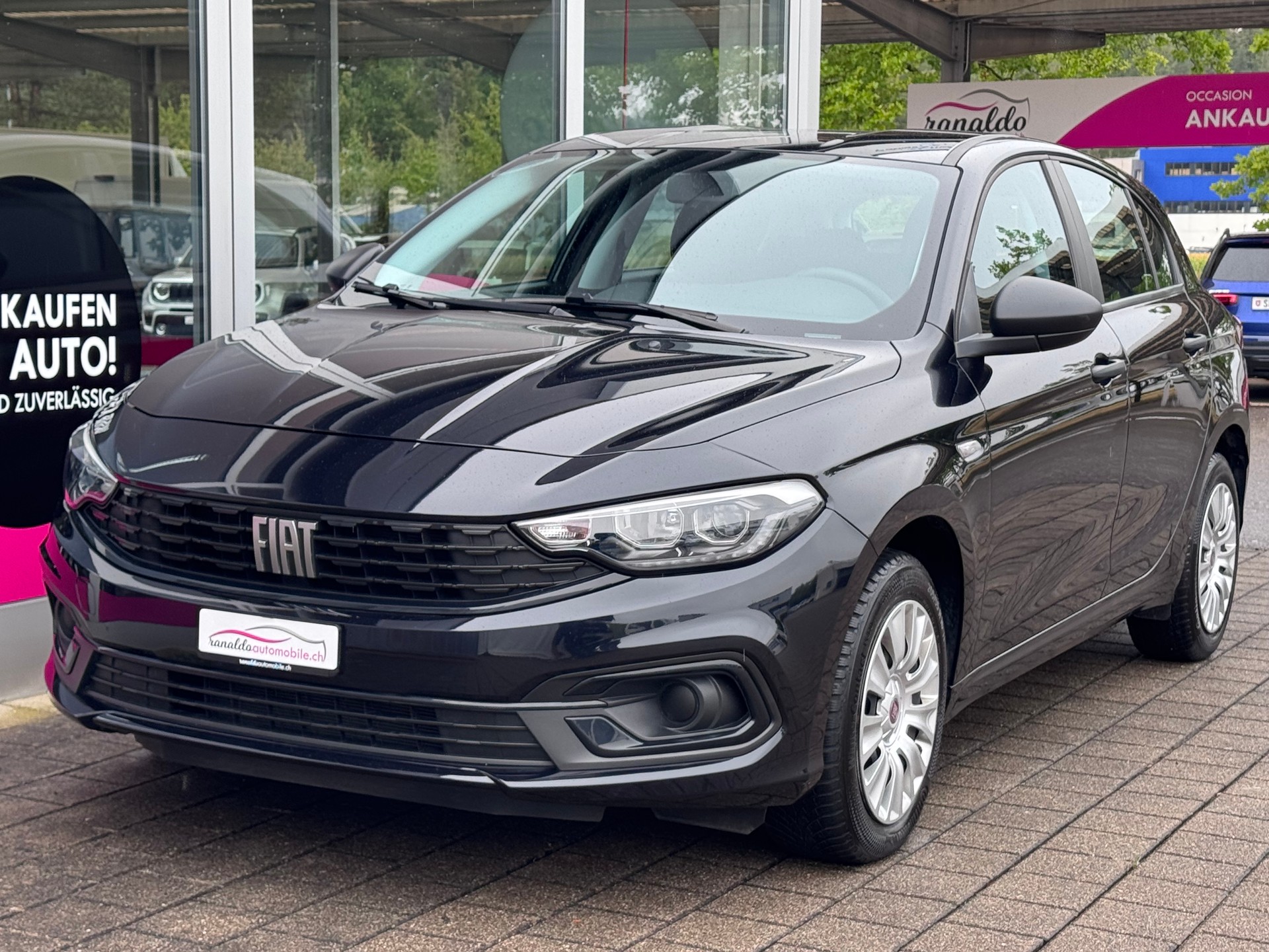 FIAT Tipo Hybrid 1.5 Cult+Automat+Klimaanlage+Bluetooth+Tempomat+8-fach bereift+-showroom-element-2