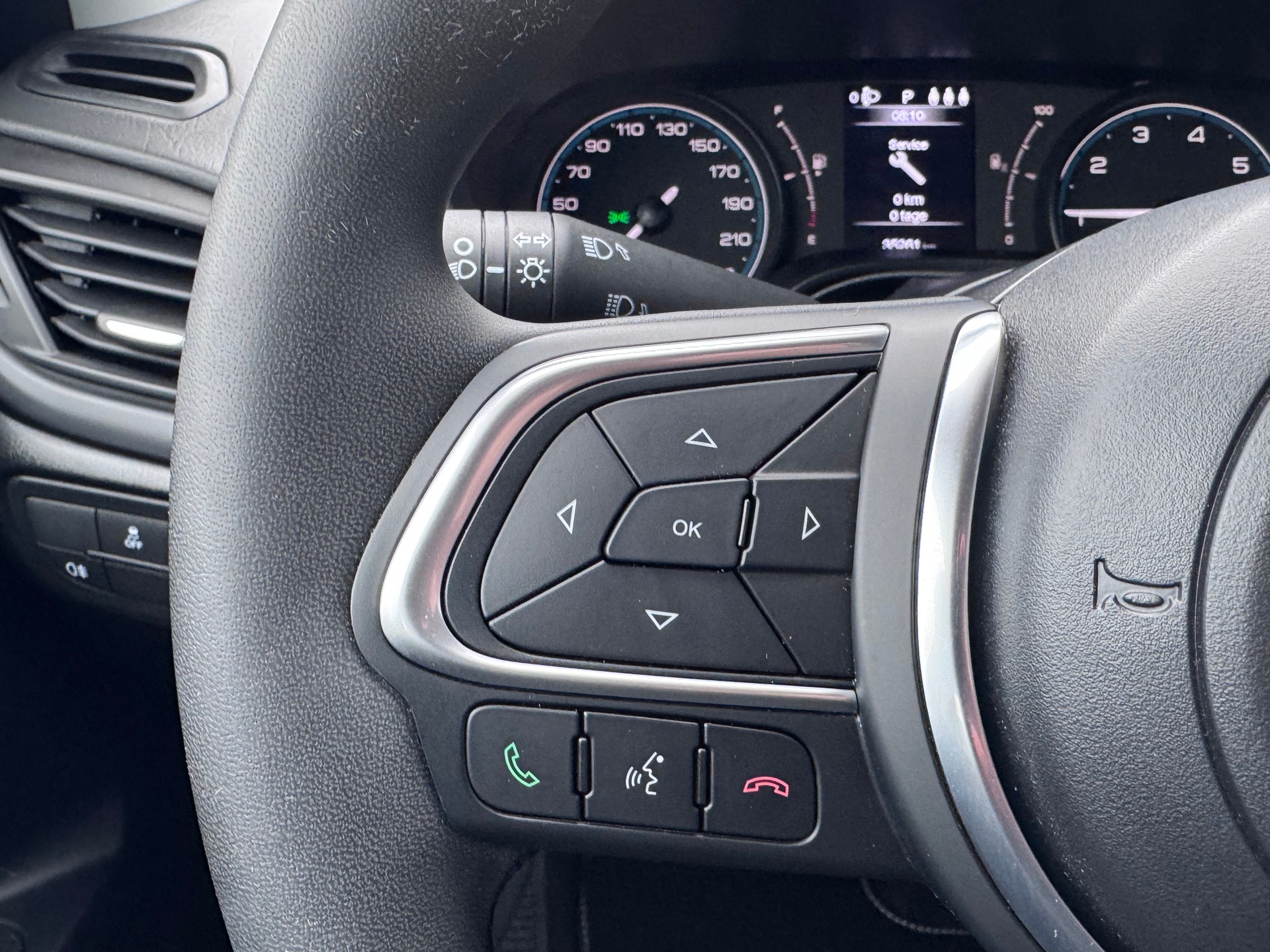 FIAT Tipo Hybrid 1.5 Cult+Automat+Klimaanlage+Bluetooth+Tempomat+8-fach bereift+-image-15