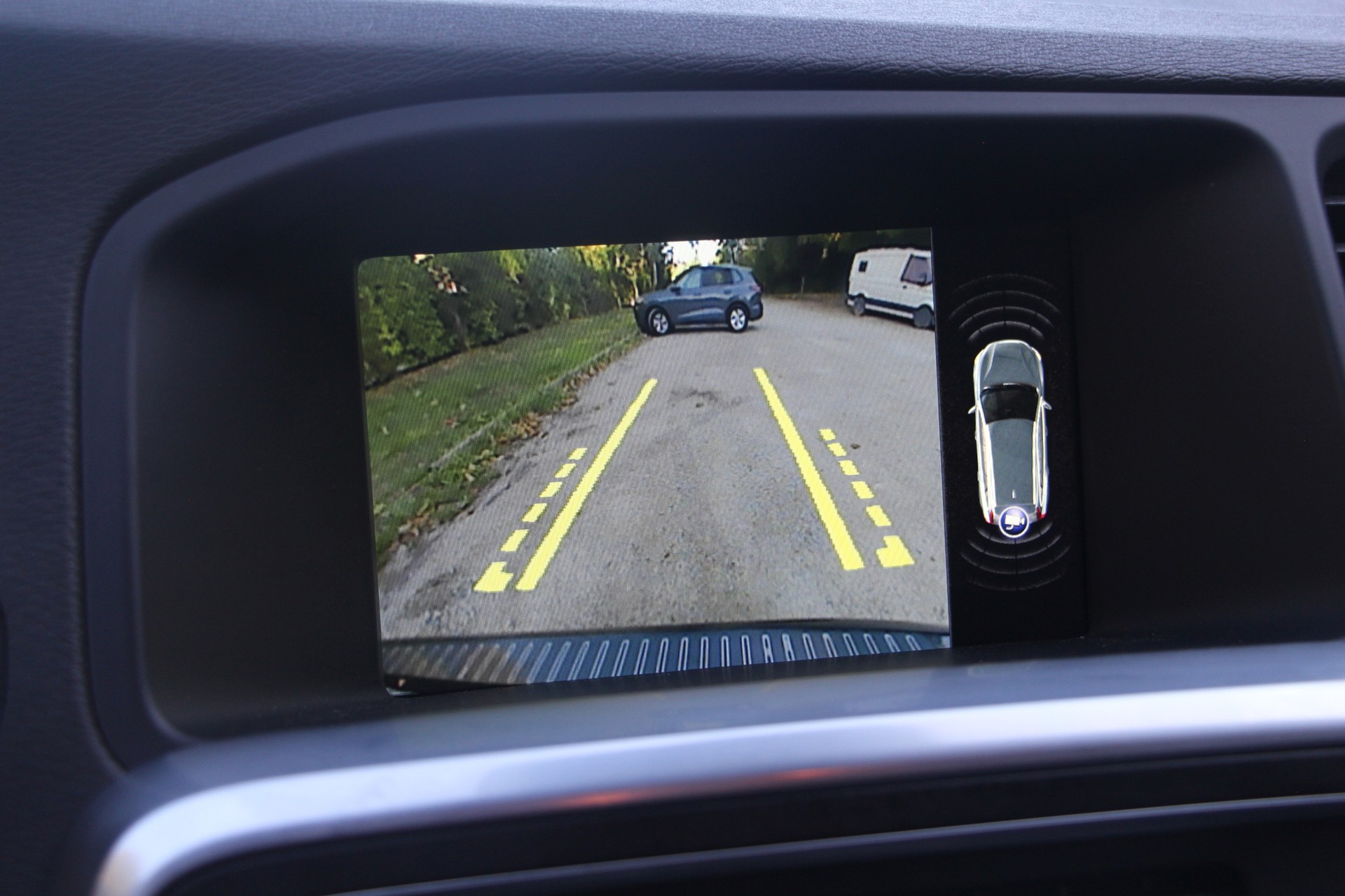 VOLVO V60 D4 AWD Husky Edition Geartronic-image-13