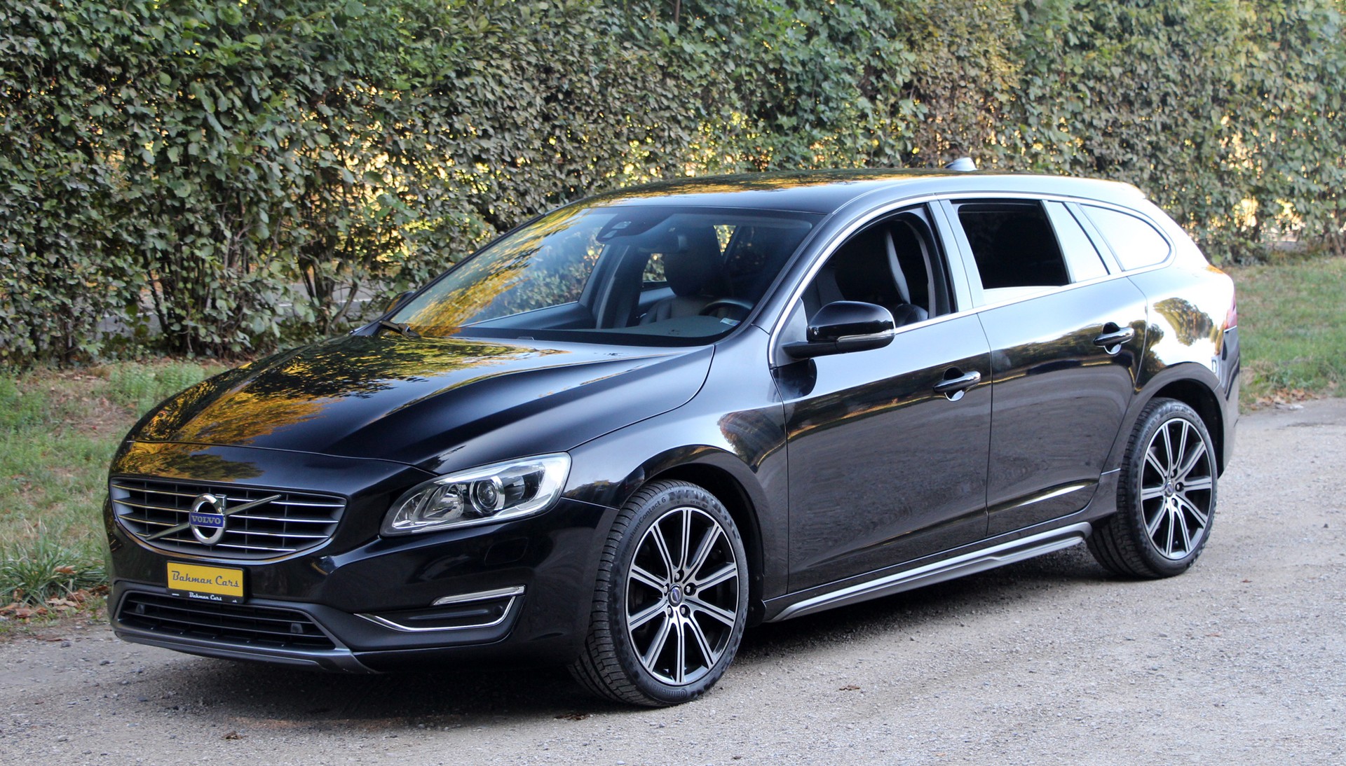 VOLVO V60 D4 AWD Husky Edition Geartronic-image-24