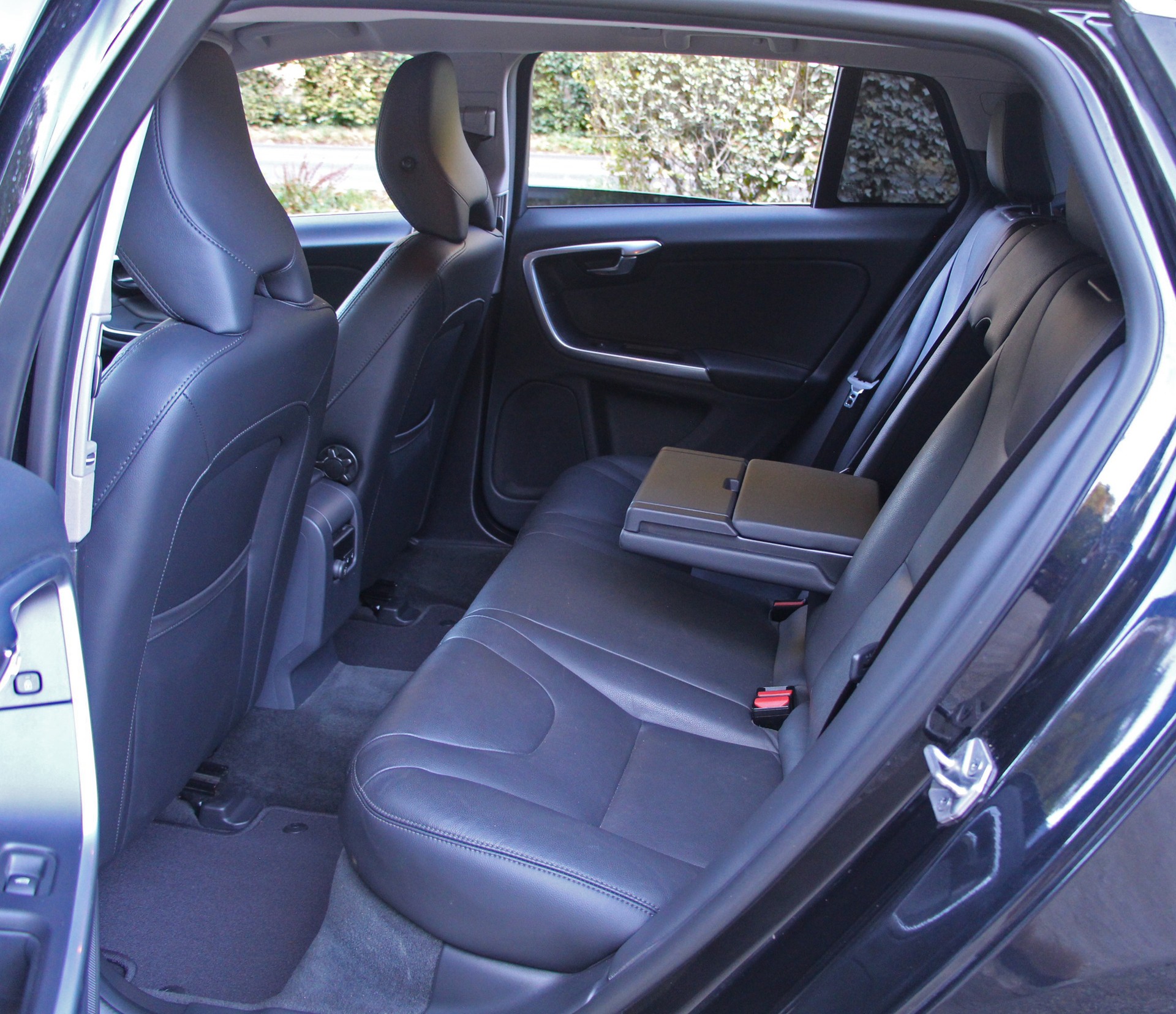 VOLVO V60 D4 AWD Husky Edition Geartronic-image-8