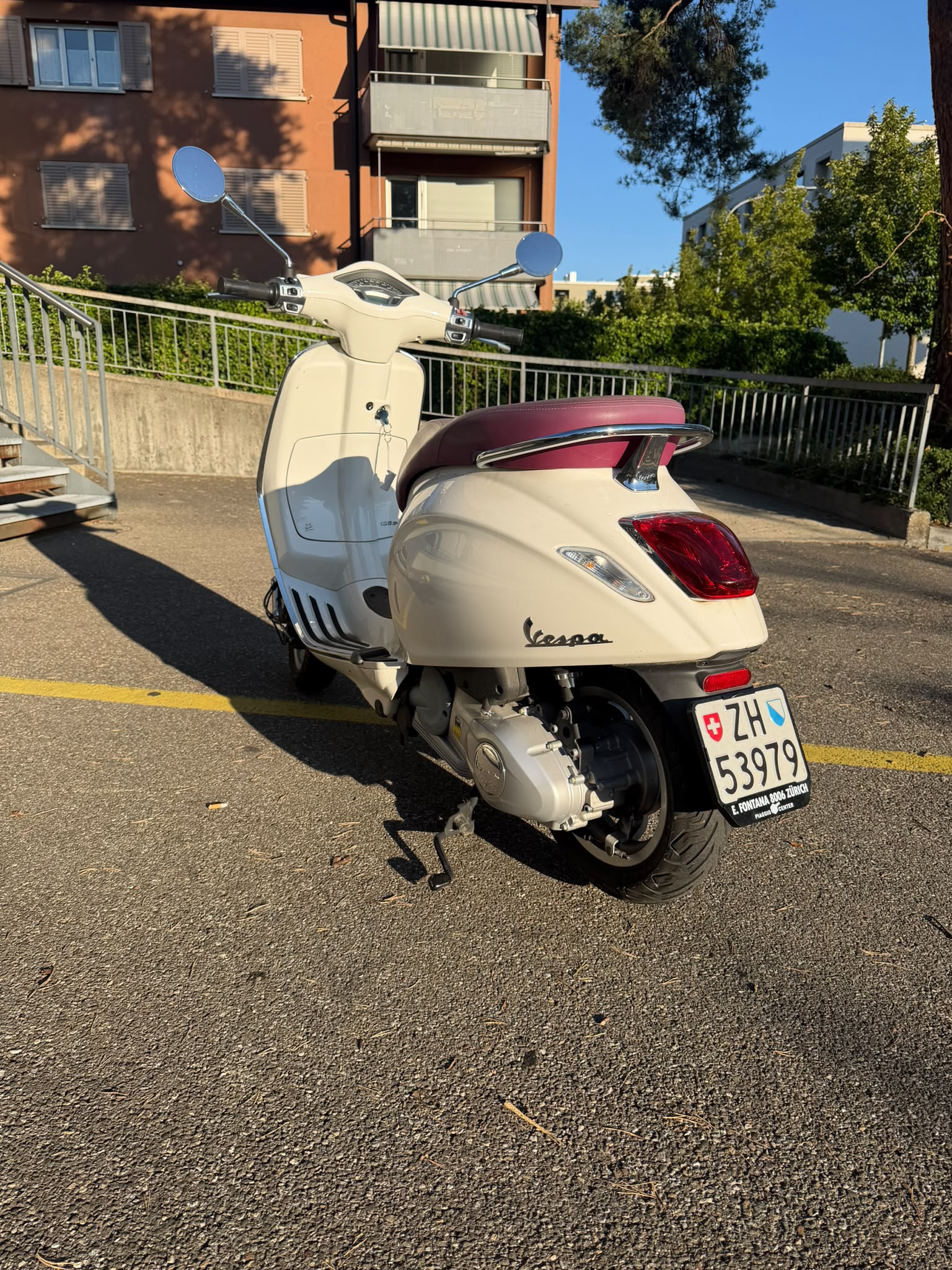 PIAGGIO Vespa 125 Primavera i.e. 3V-image-1