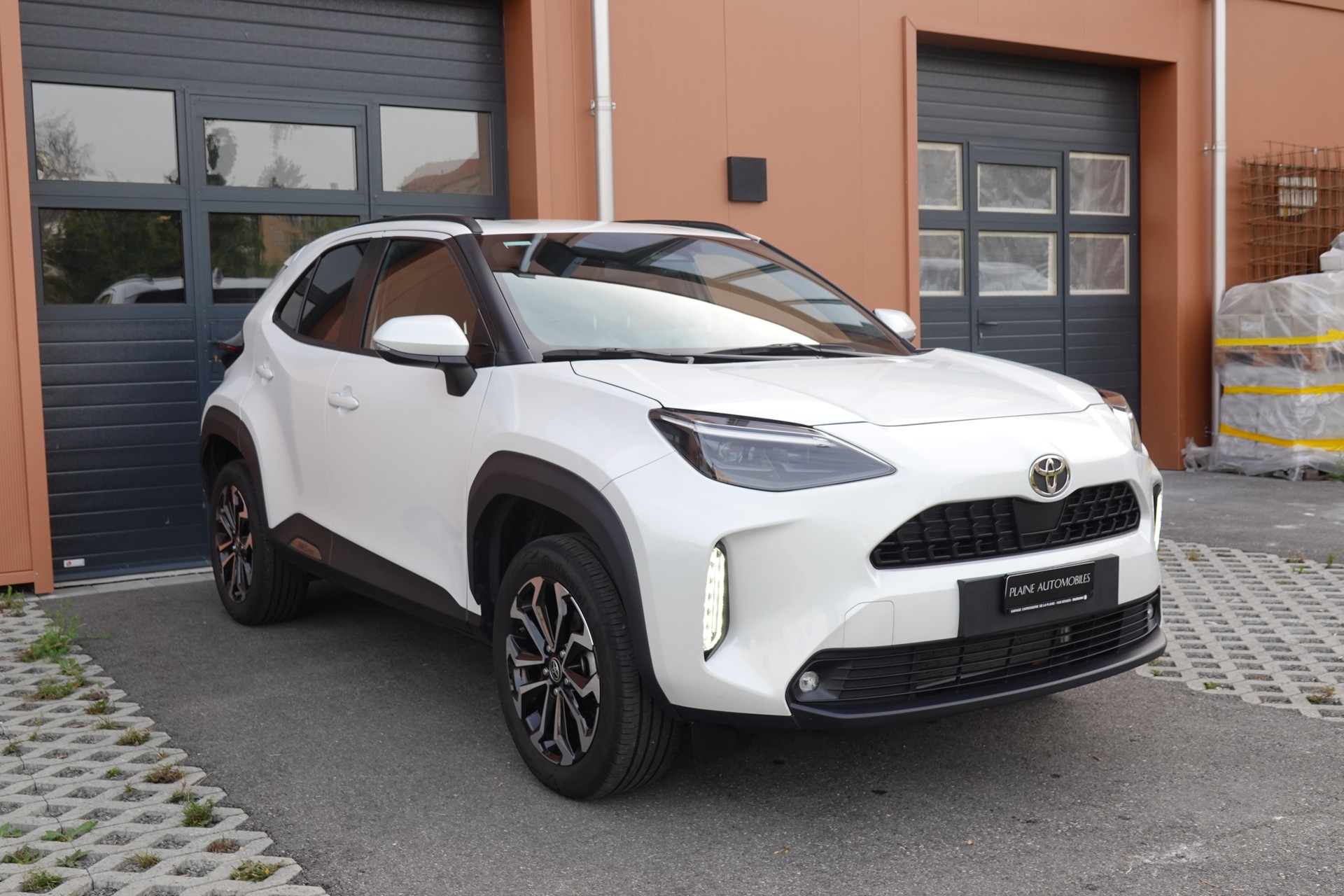TOYOTA Yaris Cross 1.5 Trend e-CVT "* Garantie 10ans/185'000Kms * Sièges chauffants * Caméra de recul * Tempomat Adaptatif *"-showroom-element-2