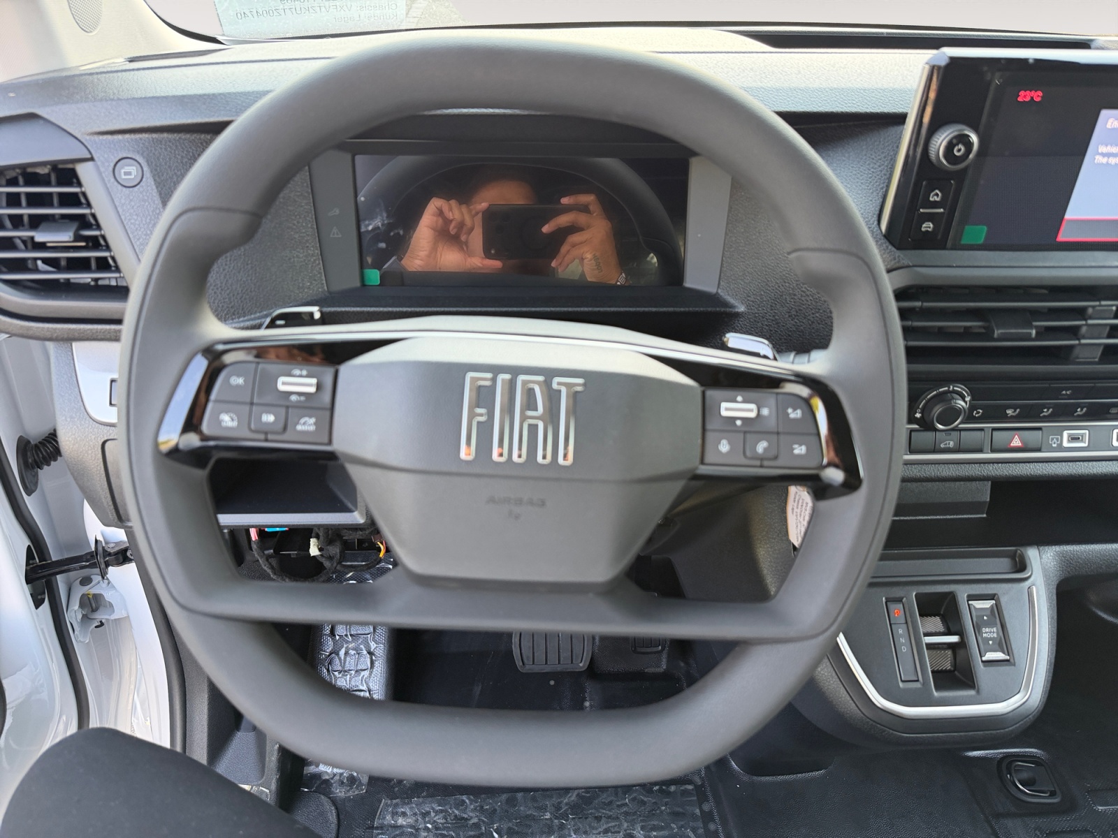 FIAT E-Scudo 75kWh L2 * 360 km Reichweite * Top Preis * Holzboden Gratis *-image-10