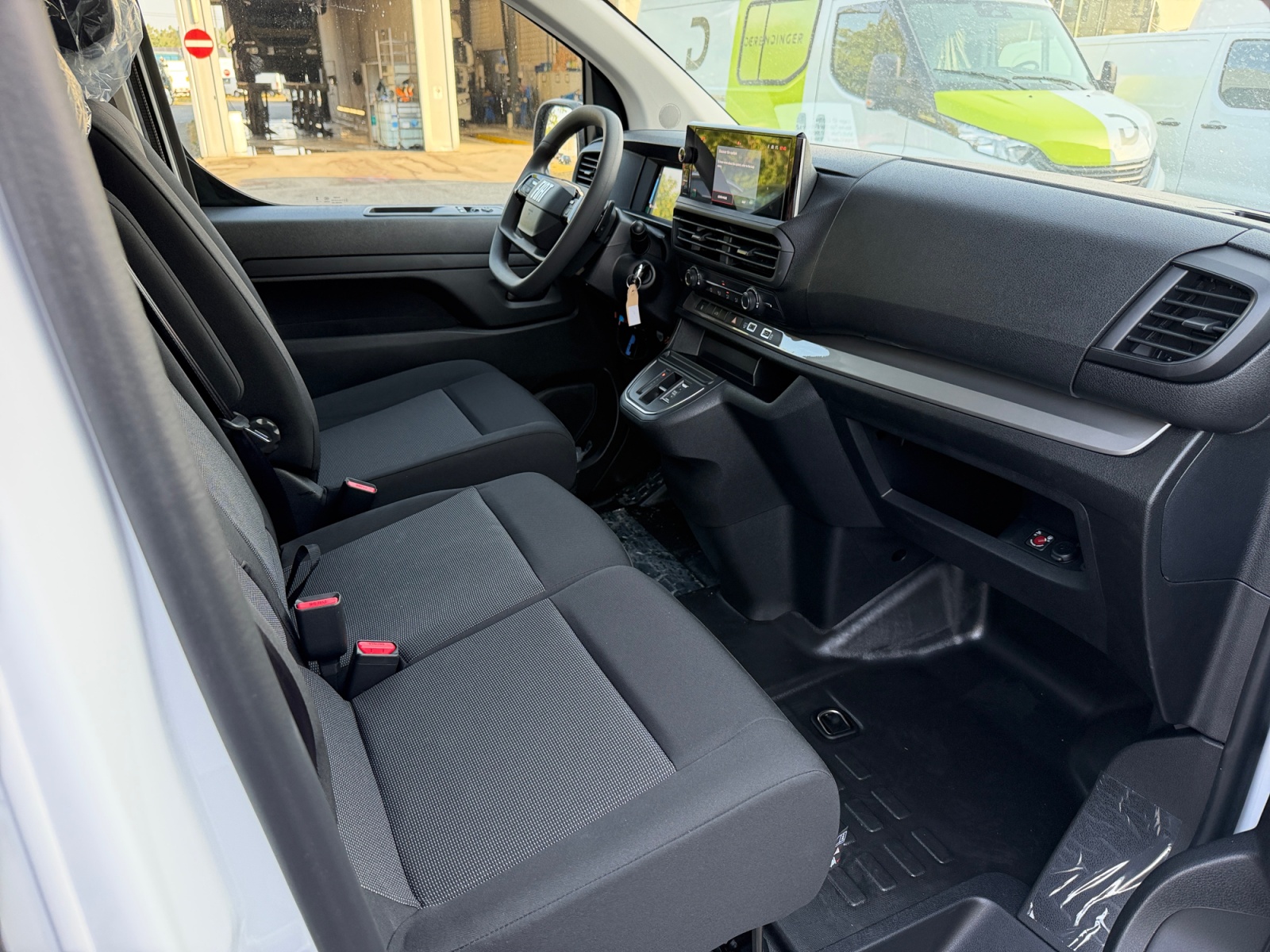 FIAT E-Scudo 75kWh L2 * 360 km Reichweite * Top Preis * Holzboden Gratis *-image-12