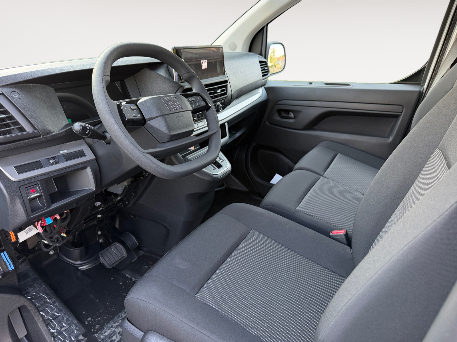 FIAT E-Scudo 75kWh L2 * 360 km Reichweite * Top Preis * Holzboden Gratis *-image-6
