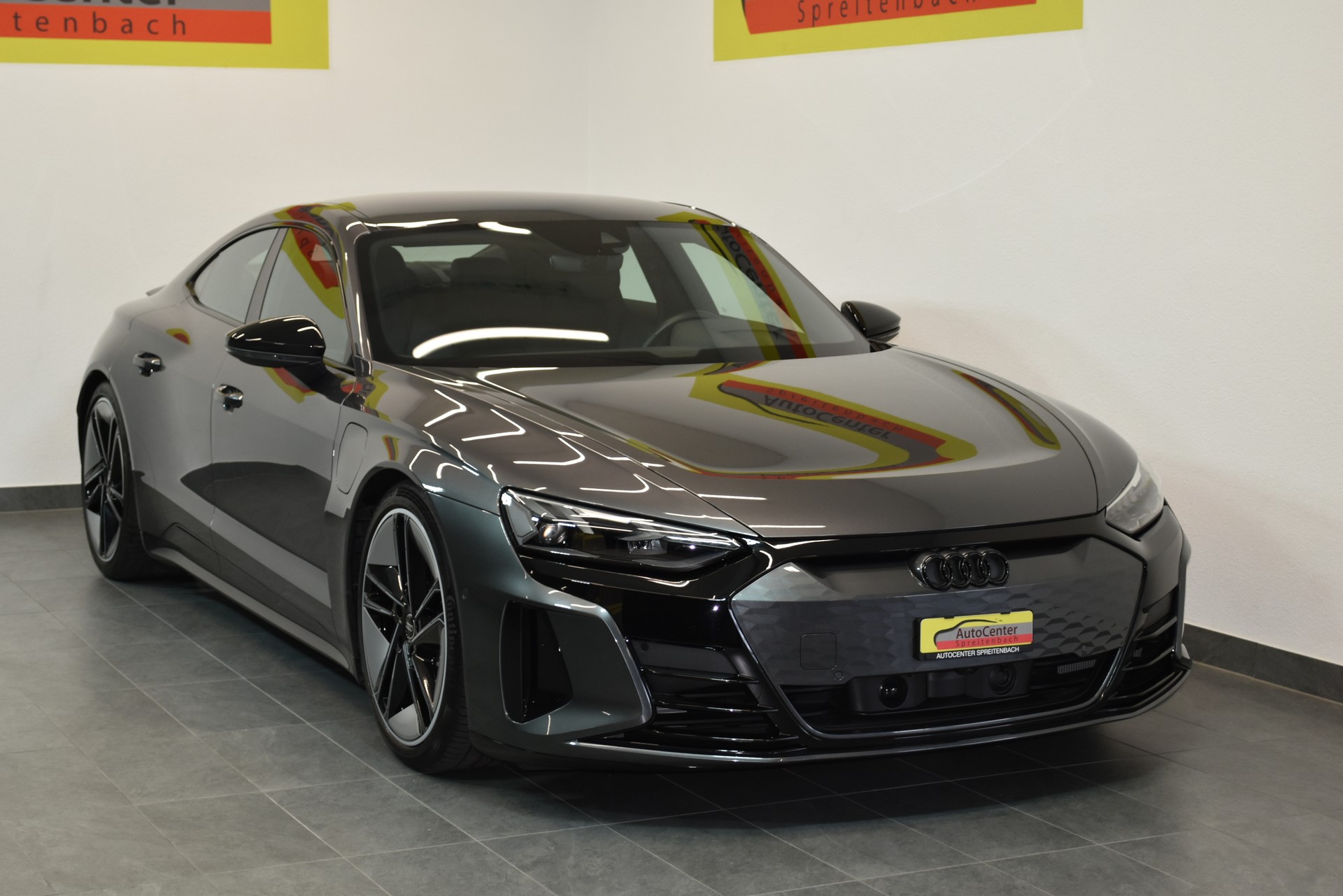 AUDI e-tron GT quattro