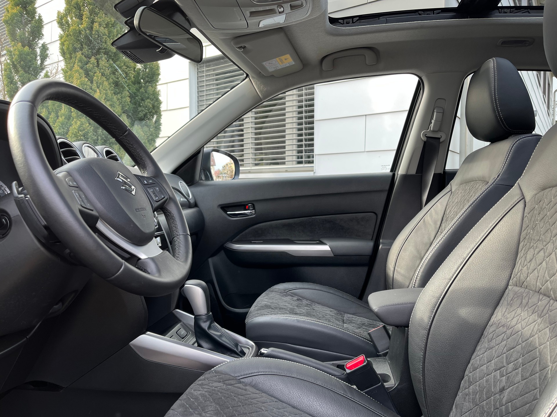 SUZUKI Vitara 1.4 4x4 Boosterjet Compact Top Automatic Allgrip *Vollausstattung*aus 1. Hand*Garantie*-image-5