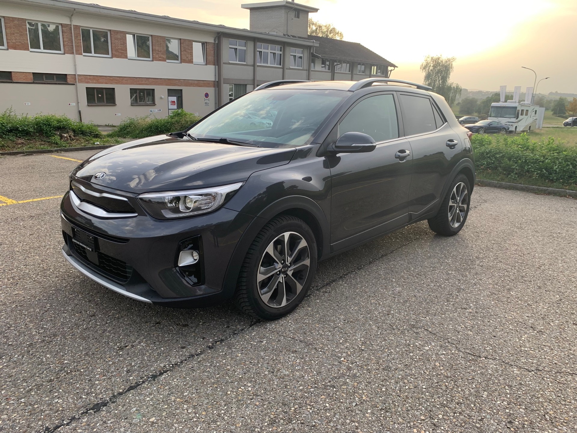 KIA Stonic 1.0 T-GDi-showroom-element-1