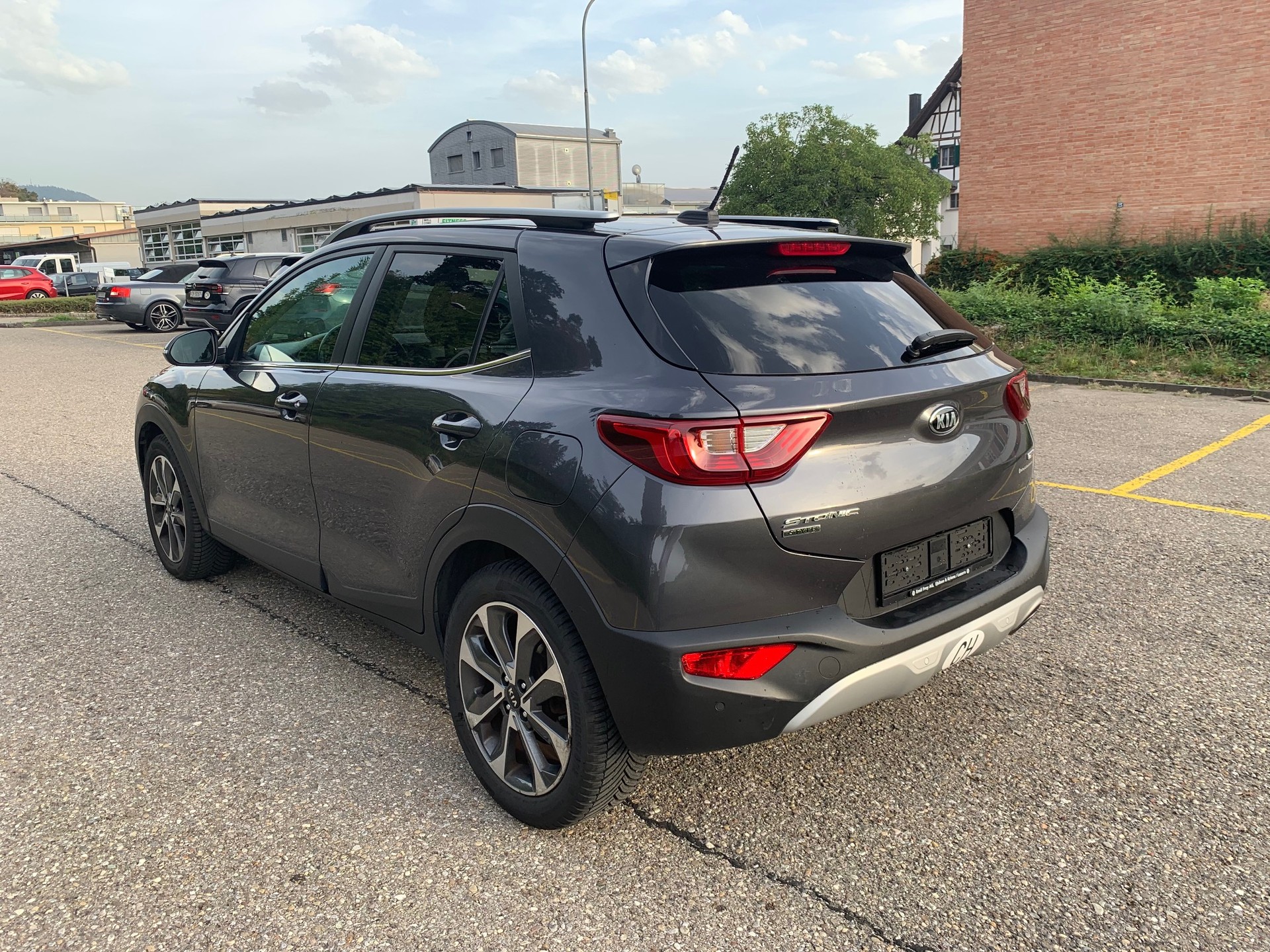 KIA Stonic 1.0 T-GDi-showroom-element-2