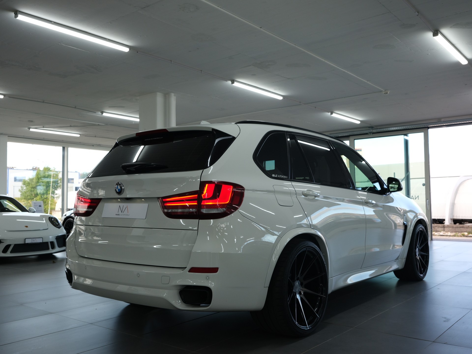 BMW X5 xDrive 30d Steptronic *Rückfahrkamera* *M-Paket* *Aversus*-showroom-element-2
