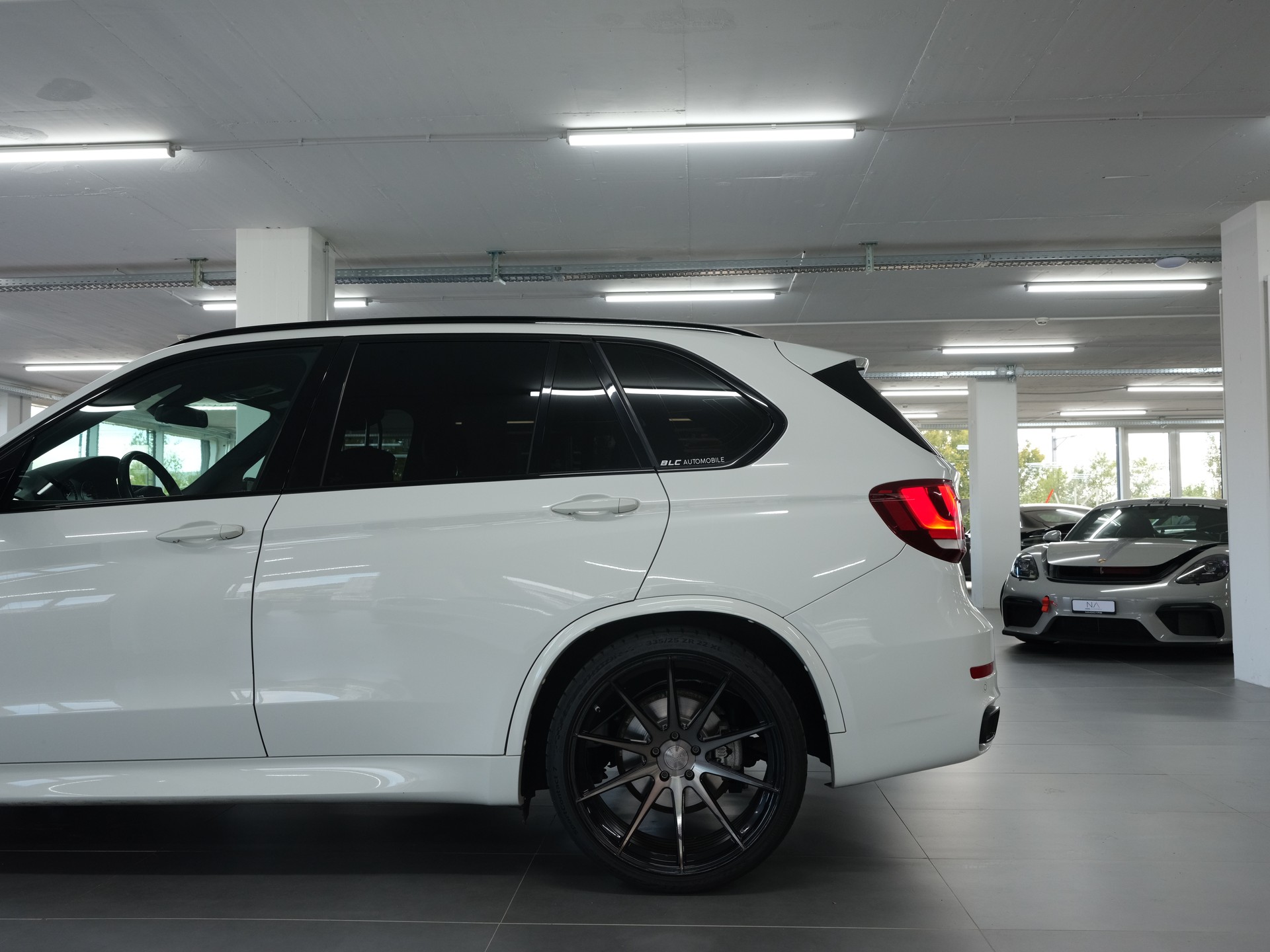 BMW X5 xDrive 30d Steptronic *Rückfahrkamera* *M-Paket* *Aversus*-image-5