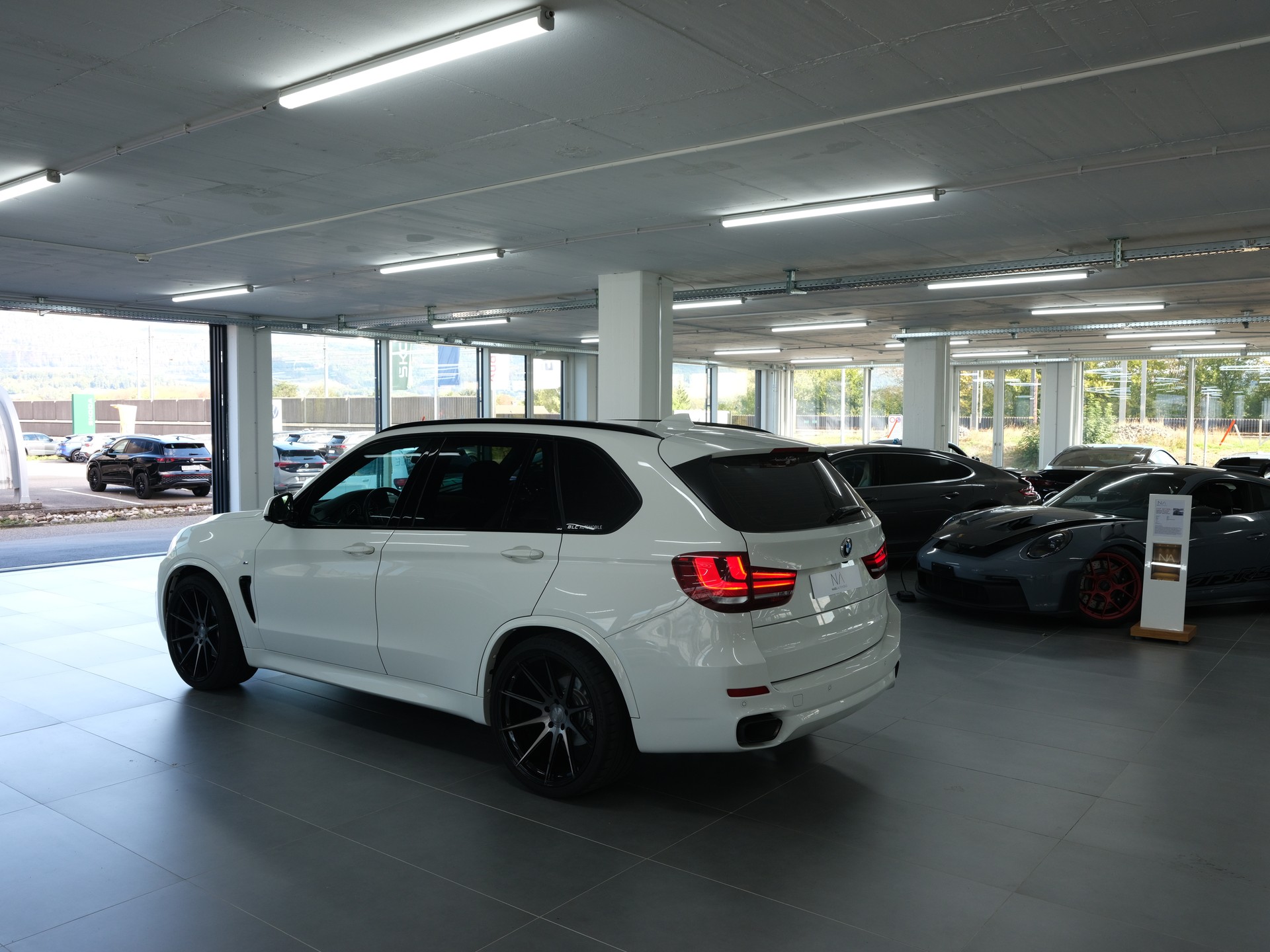 BMW X5 xDrive 30d Steptronic *Rückfahrkamera* *M-Paket* *Aversus*-image-12