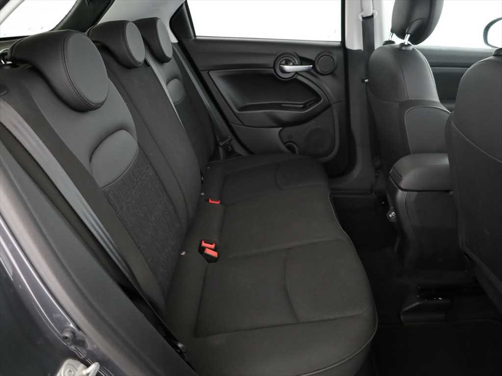 FIAT 500X 1.5 Hybrid Swiss Edition DCT-image-9