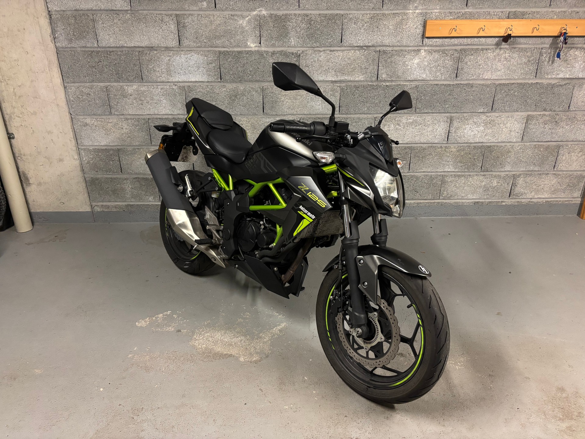 KAWASAKI Z 125-image-2