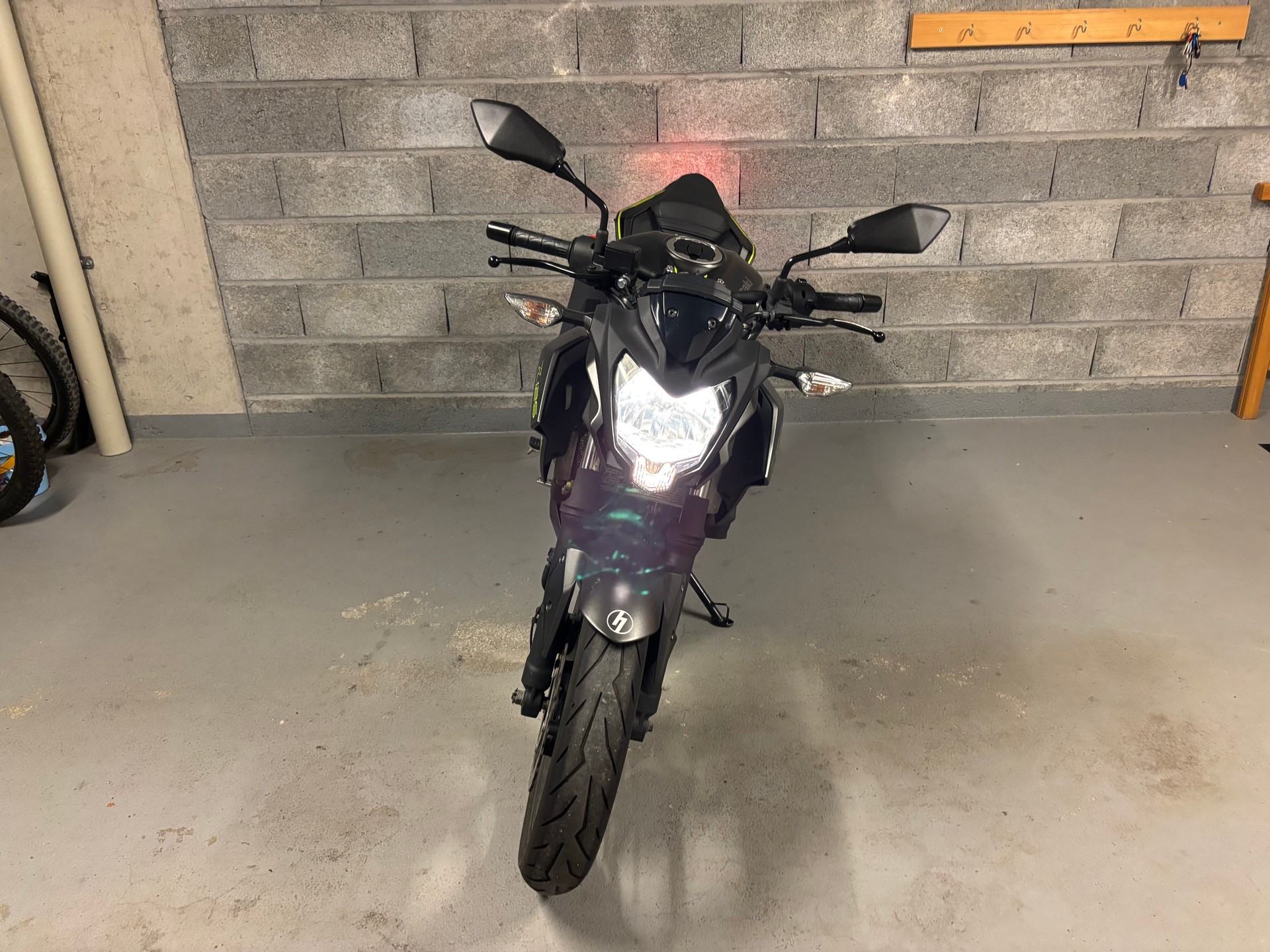 KAWASAKI Z 125-image-8