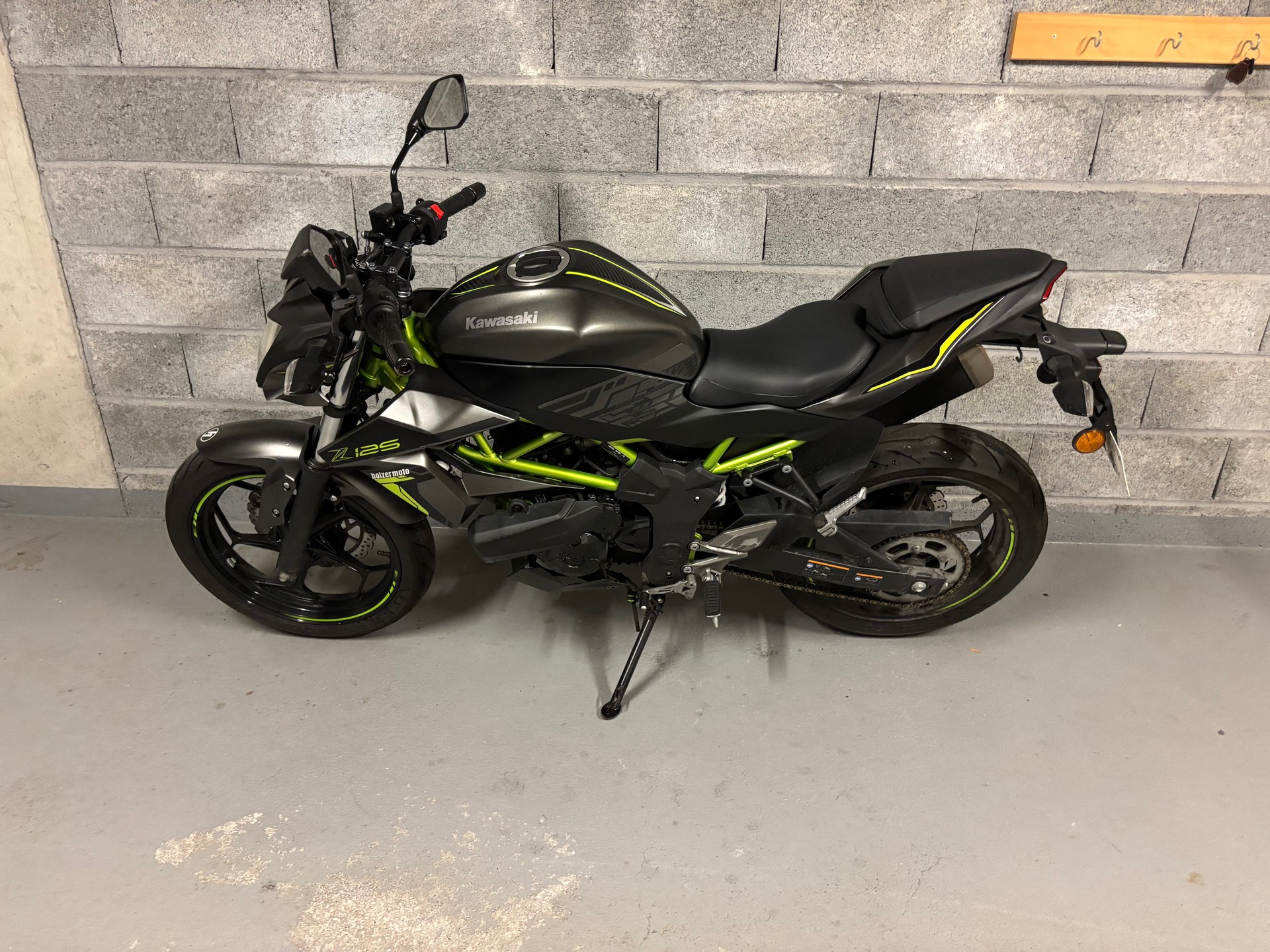 KAWASAKI Z 125-image-6