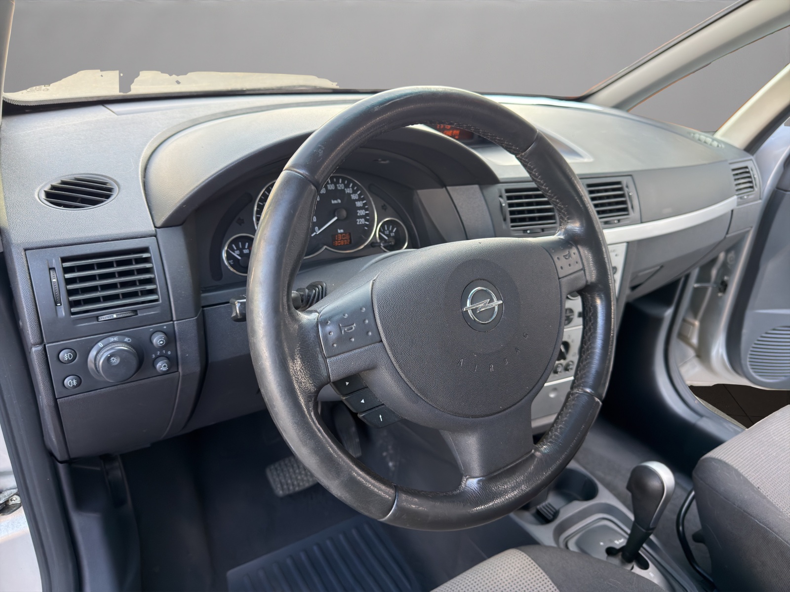 OPEL Meriva 1.6i 16V Enjoy-image-9