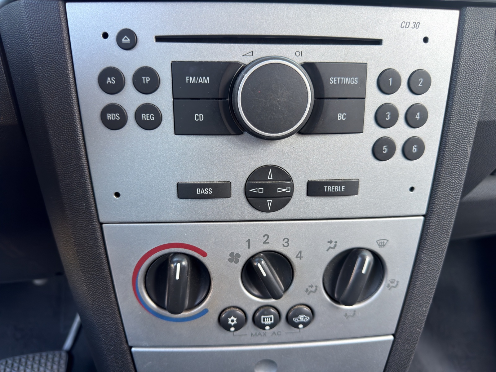 OPEL Meriva 1.6i 16V Enjoy-image-14