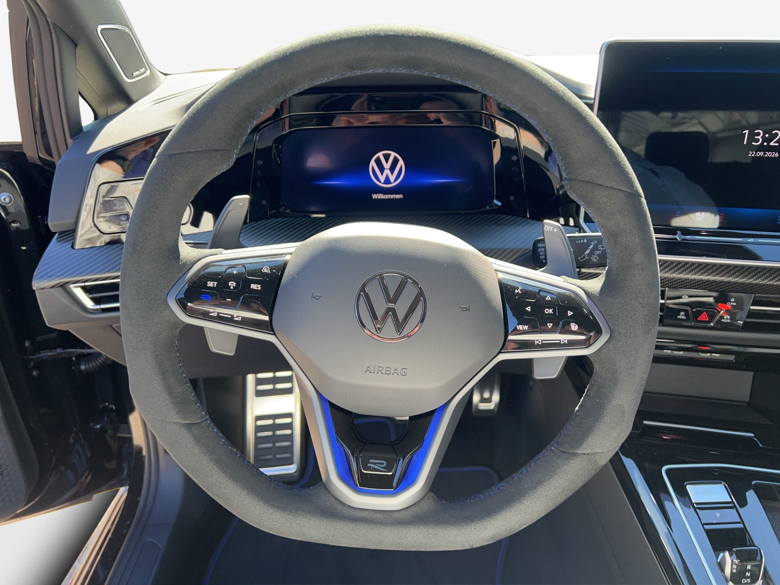 VW Golf 2.0 TSI R DSG 4 Motion-image-9